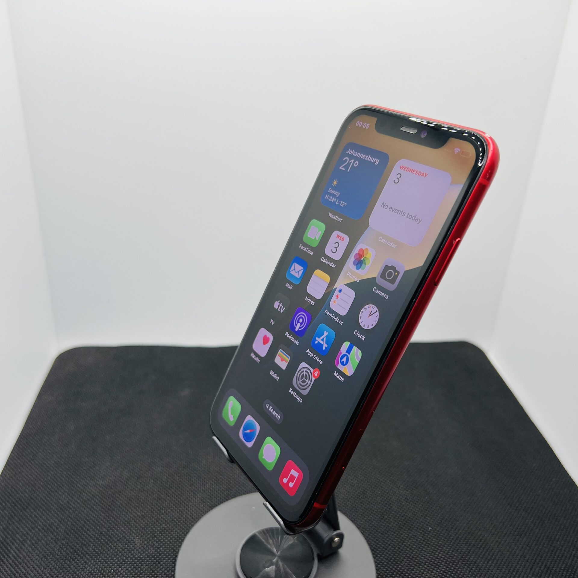 Apple iPhone 11 256GB Product Red (Grade B) - No Face ID And Minor Bright Spots - Image 5