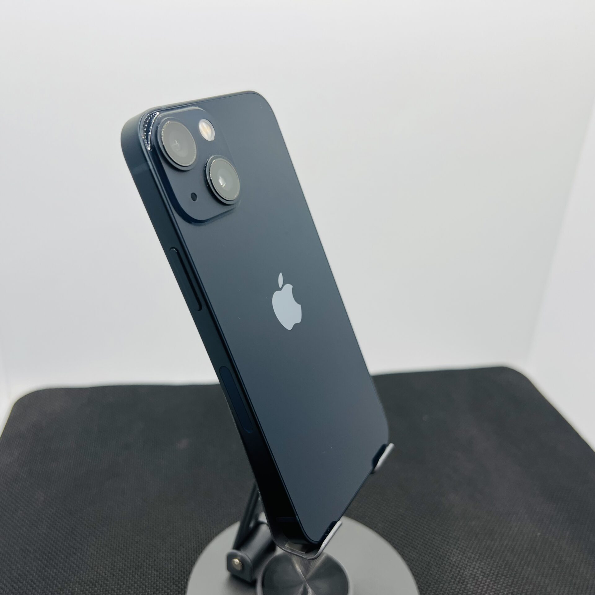 Apple iPhone 13 Mini 128GB Midnight – (Grade B) - Image 9