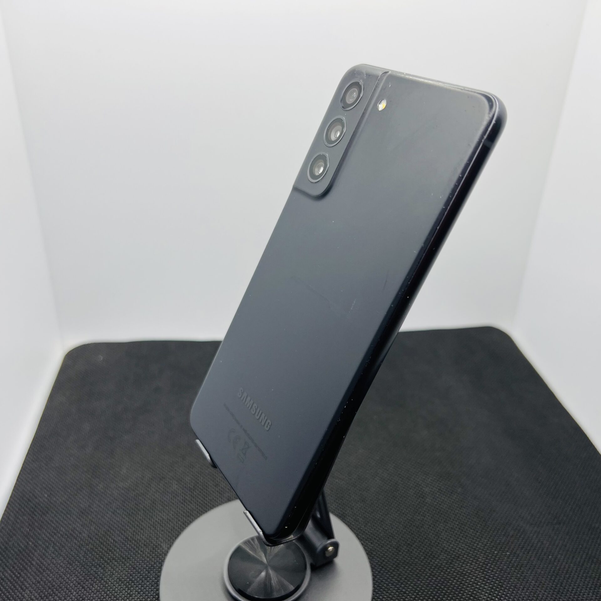 Samsung Galaxy S21 FE 128GB Graphite – (Grade B) - Image 7