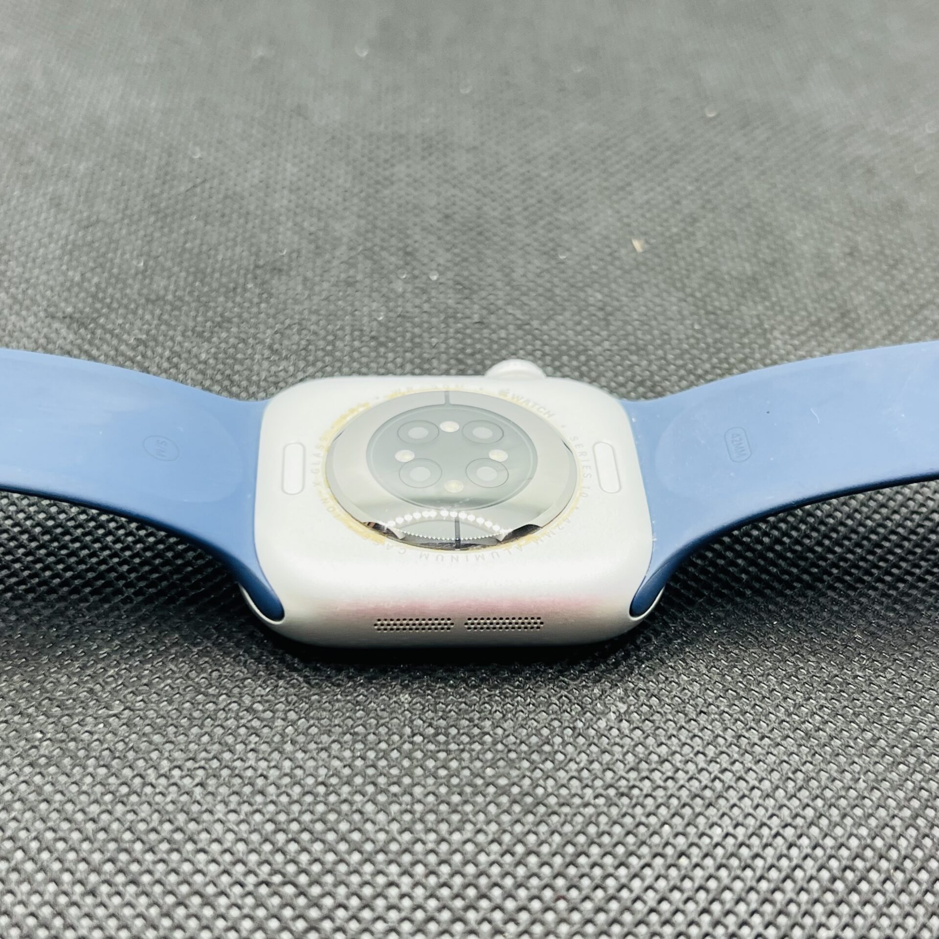 Apple Watch Series 10 42mm GPS Only Silver - (Grade B) - Image 6