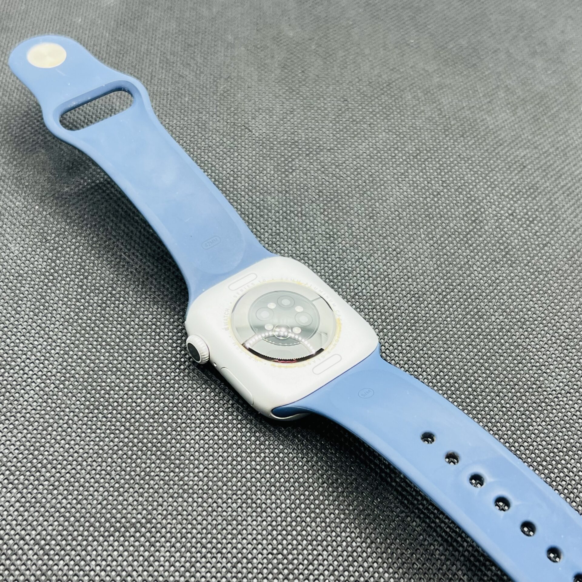 Apple Watch Series 10 42mm GPS Only Silver - (Grade B) - Image 8