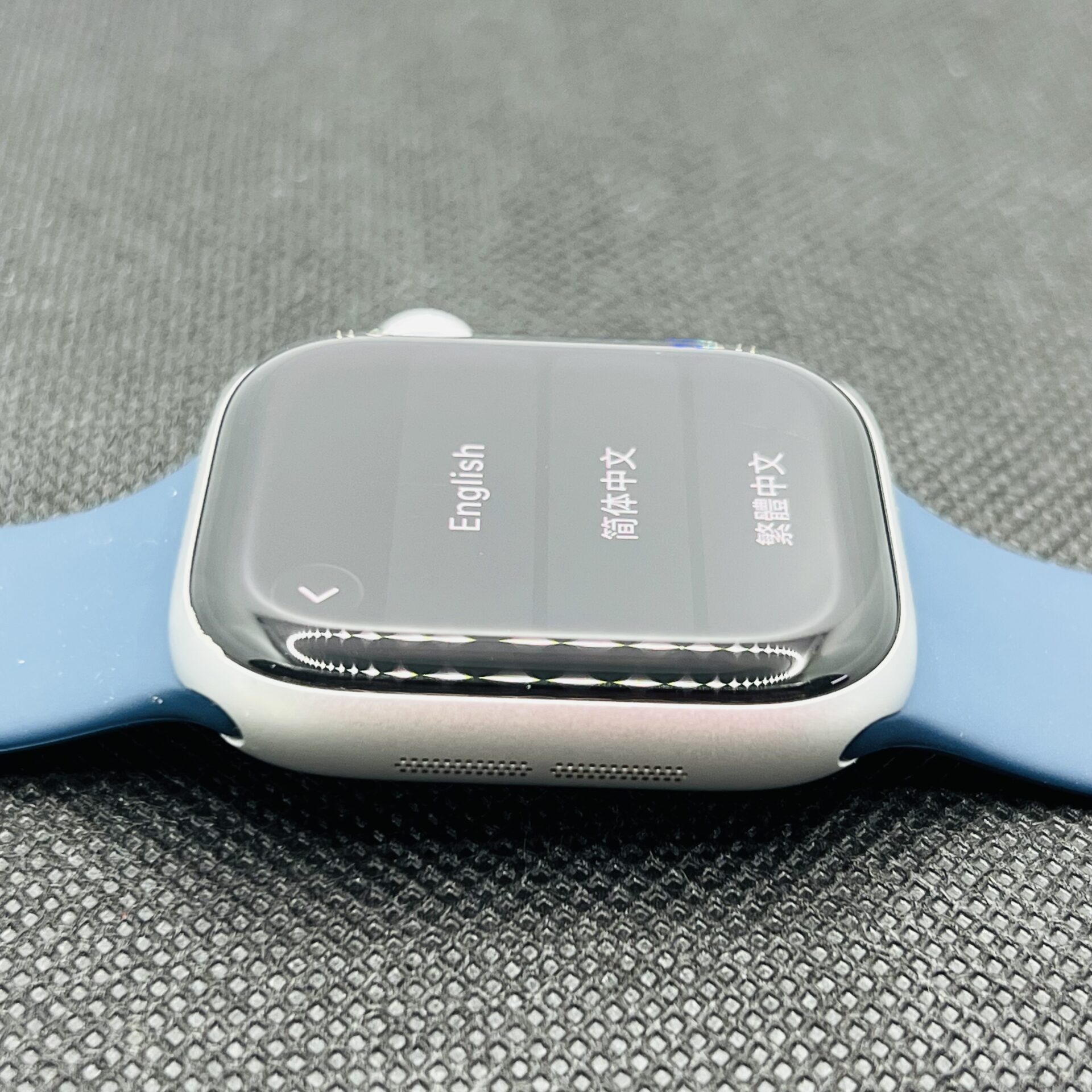 Apple Watch Series 10 42mm GPS Only Silver – (Grade B) - Image 4