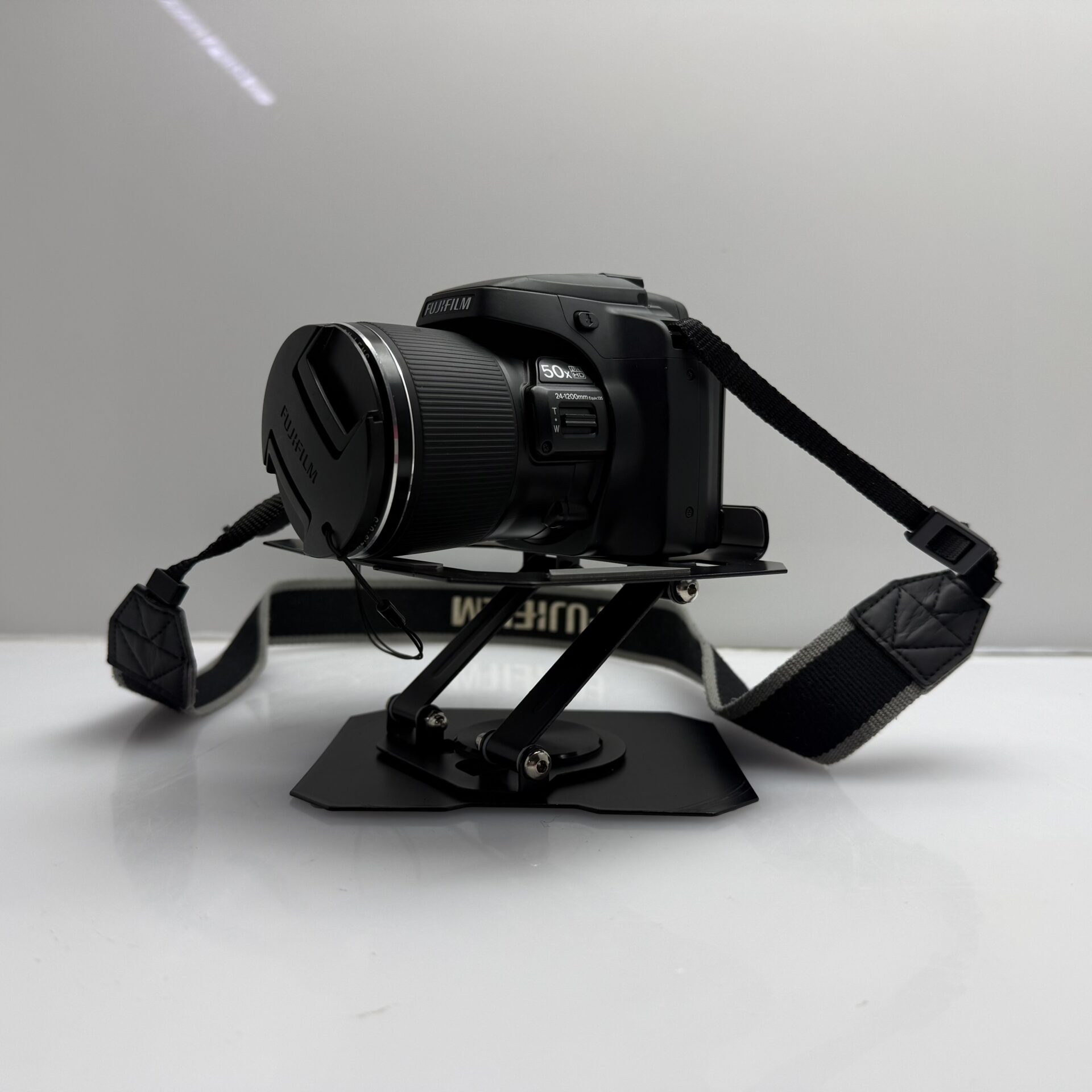 Fujifilm FinePix SL 1000 Black 50x Full HD 24-1200 mm Equiv - (Grade B) Minor Crack Screen - Image 4