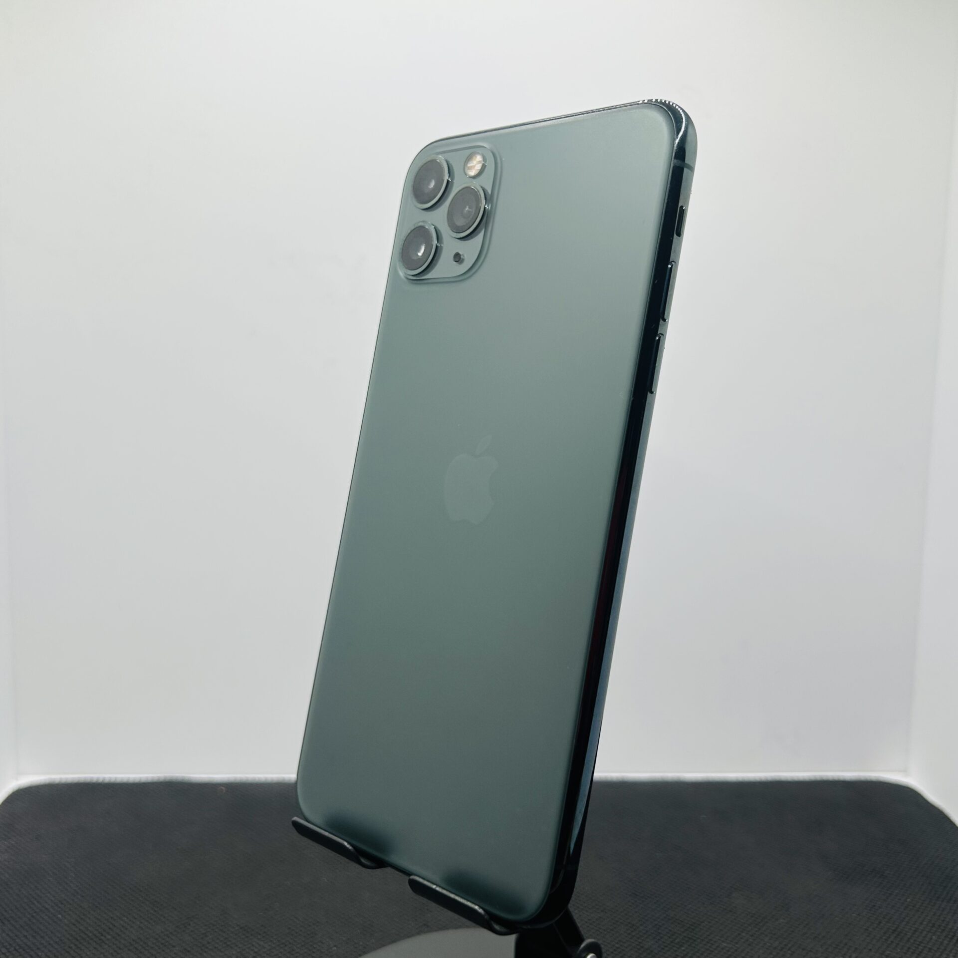 Apple iPhone 11 Pro Max 64GB Space Gray - (Grade B) - Image 9
