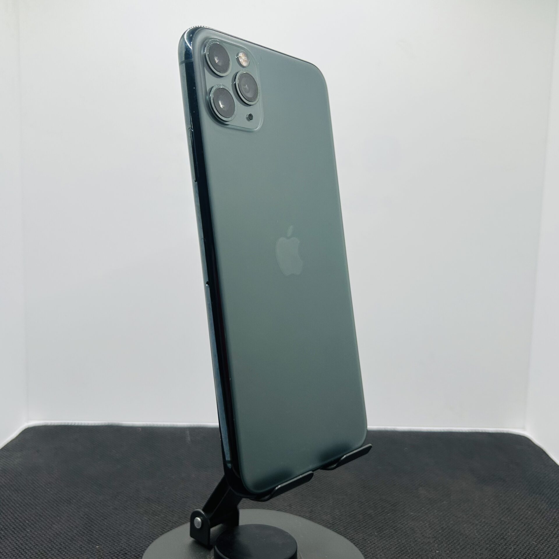 Apple iPhone 11 Pro Max 64GB Space Gray - (Grade B) - Image 8