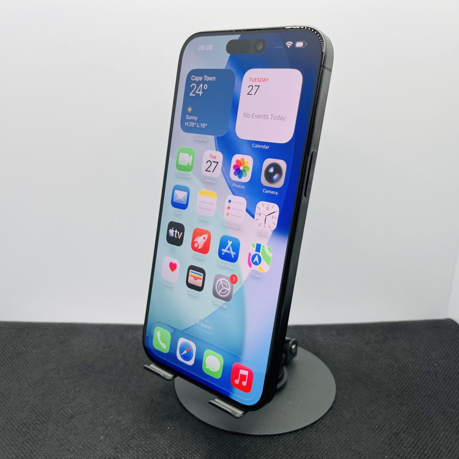 Apple iPhone 15 Pro Max 512GB Black Titanium – (Grade B) - Image 3