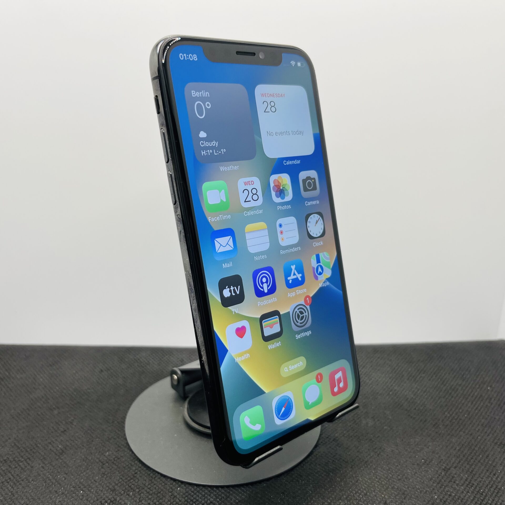 Apple iPhone X 256GB Black (Grade B) - Image 2