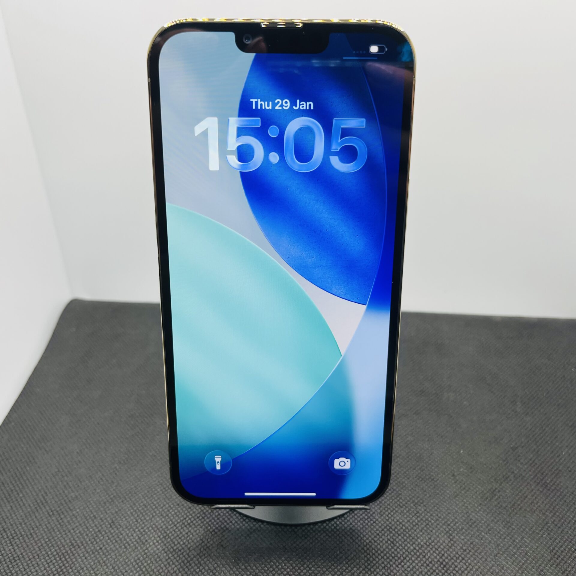 Apple iPhone 13 Pro Max 128GB Gold (Grade B) - Image 5