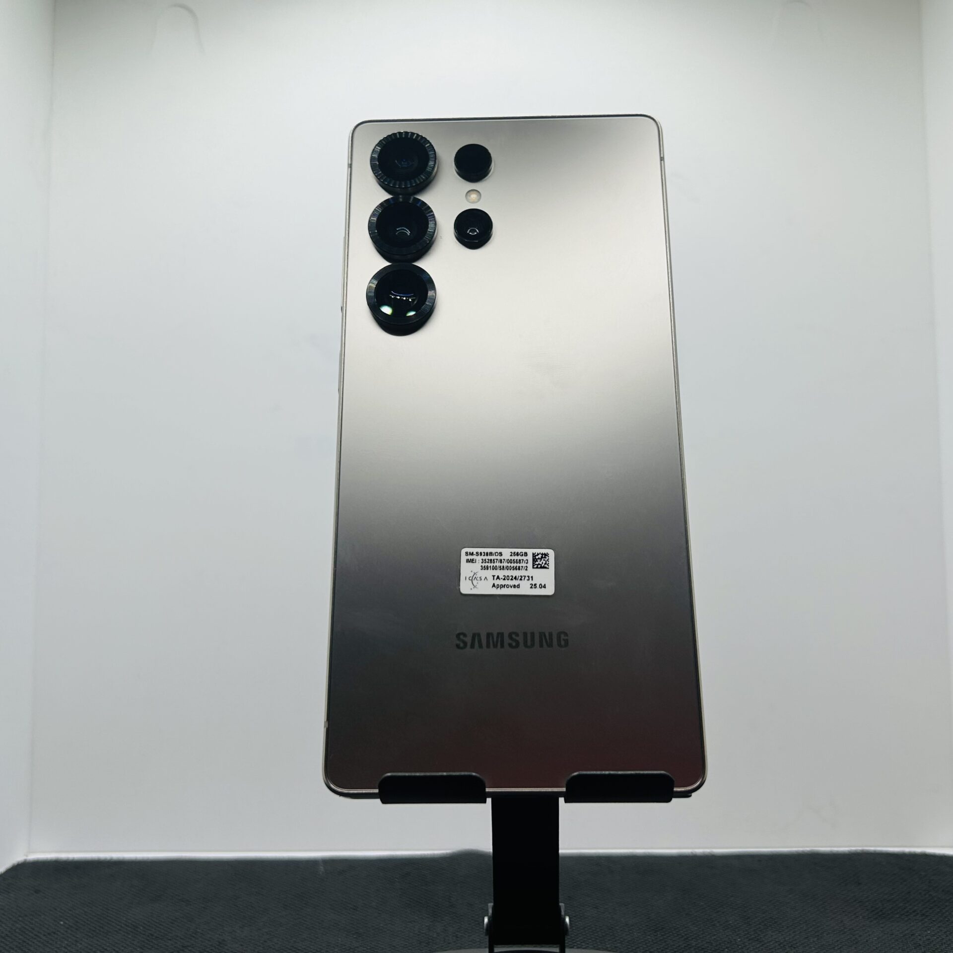 Samsung Galaxy S25 Ultra 256GB Titanium Gray - (Grade B) - Image 9