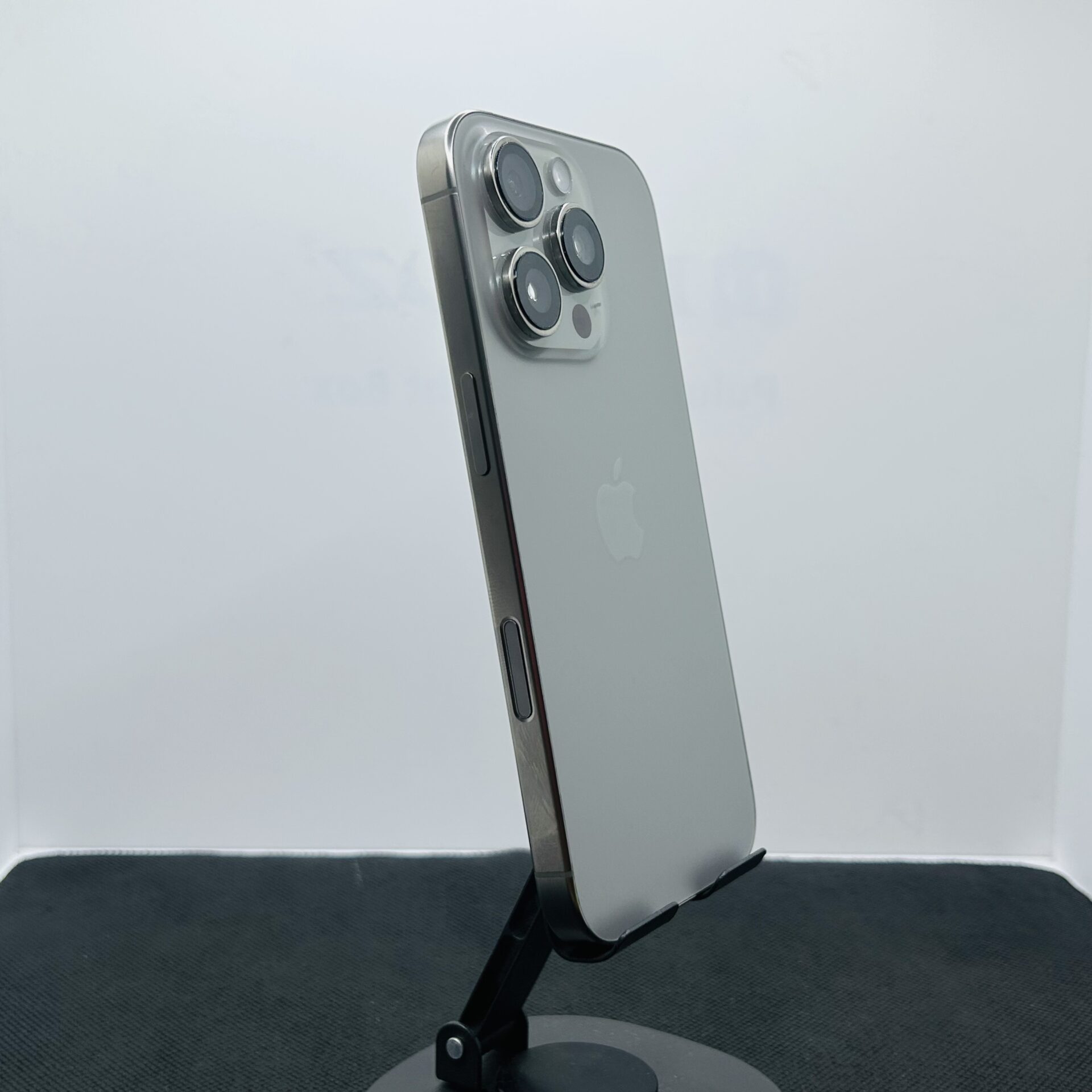 Apple iPhone 16 Pro 256GB Natural Titanium - (Grade A) - Image 9