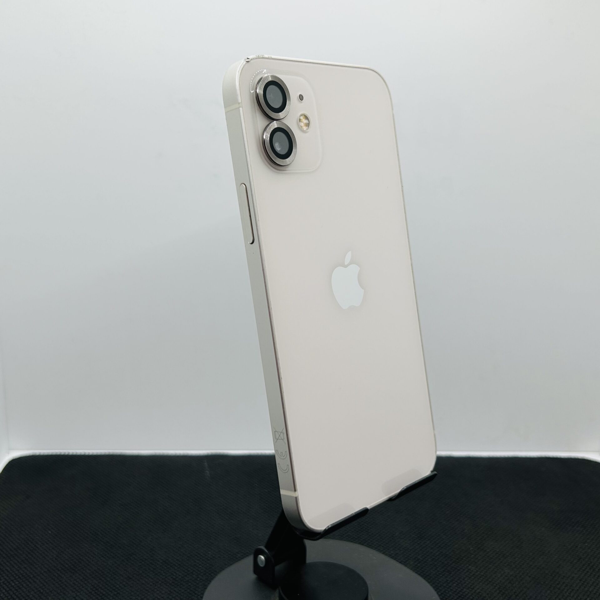 Apple iPhone 12 64GB White - (Grade B) - Image 8