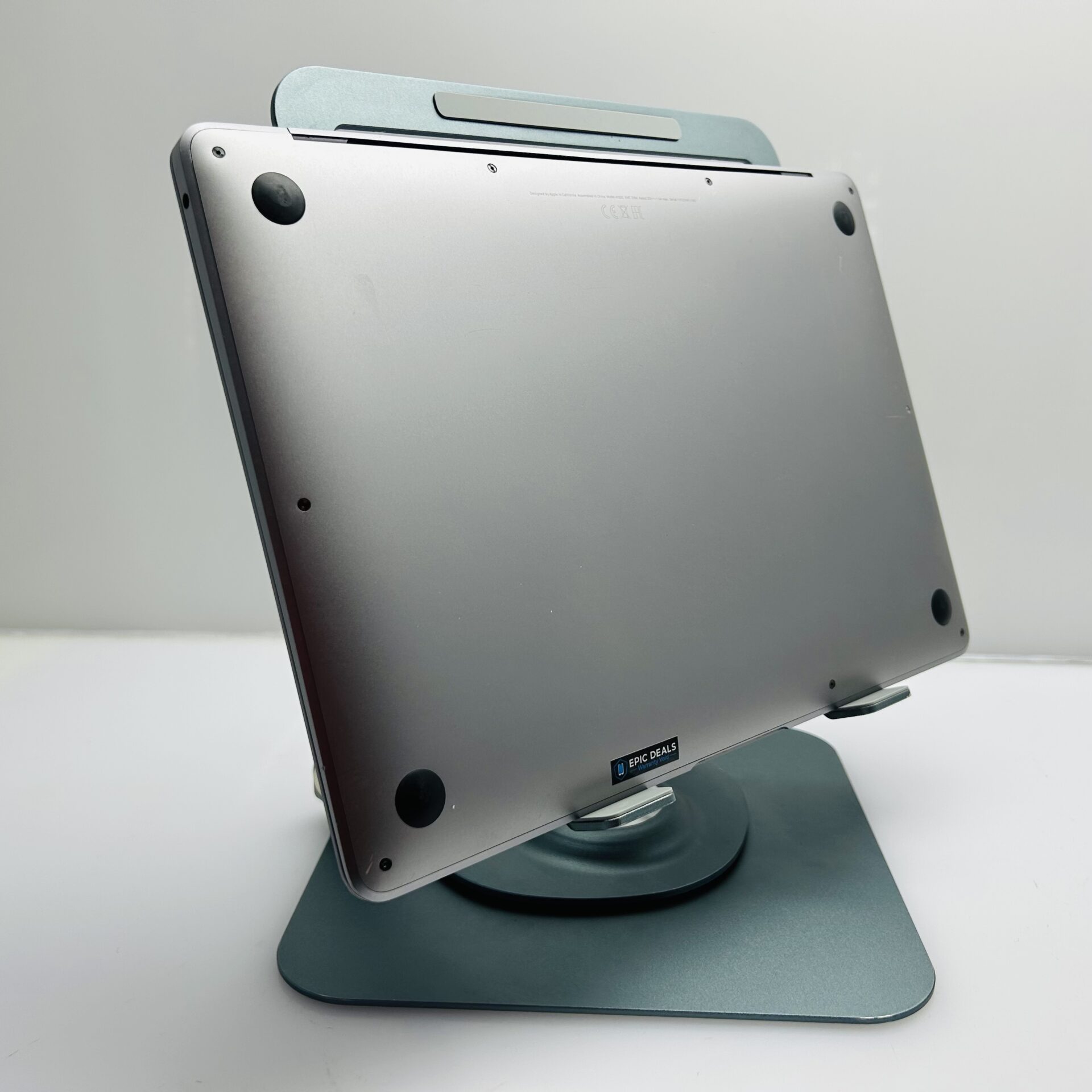 Apple MacBook Air 13-Inch “Core i3” 1.1GHz (Scissor, 2020) 8GB RAM 512GB SSD Grey– (Grade B) Bright spot - Image 7