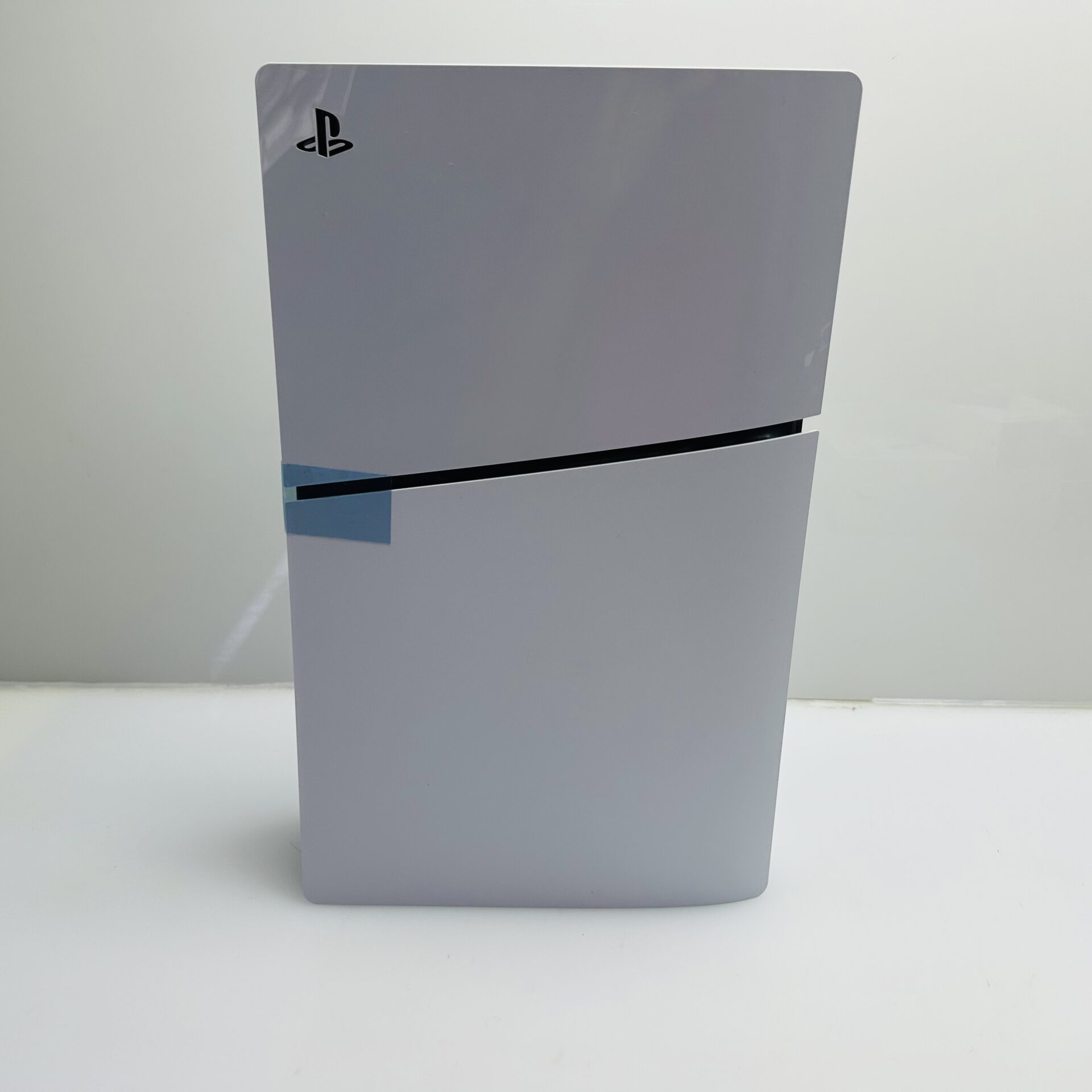 Playstation 5 Slim Physical Edition 1TB White + 2 Controller + HDMI Cable + Power Cable+Media Remote + 1 Game (Grade A) - Image 2