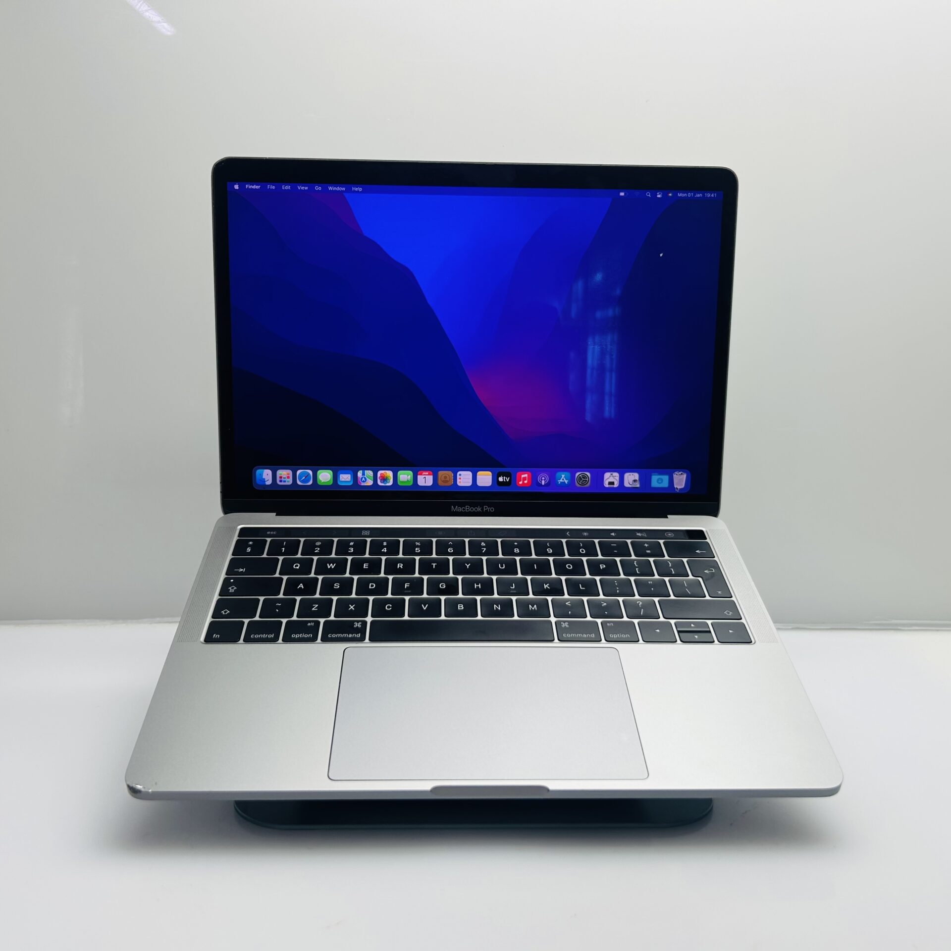 Macbook Pro 13-inch “Core i5″ 2.9GHz (Late 2016) 8GB RAM 512GB SSD Space Gray (Grade B) - Image 4