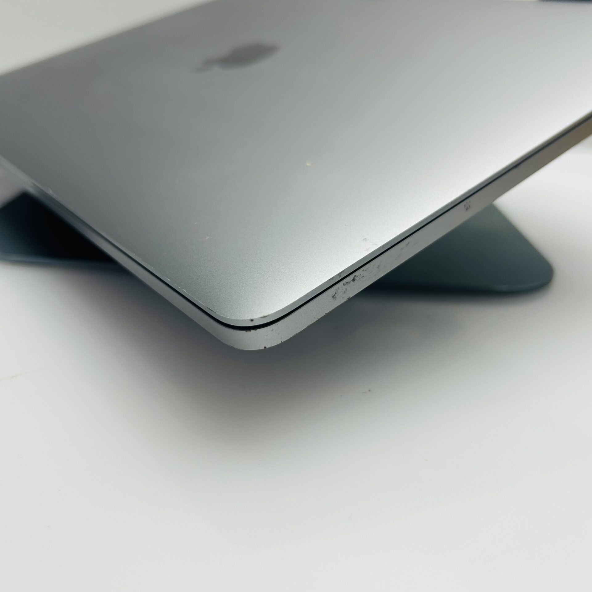 Macbook Pro 13-inch “Core i5″ 2.9GHz (Late 2016) 8GB RAM 512GB SSD Space Gray (Grade B) - Image 6