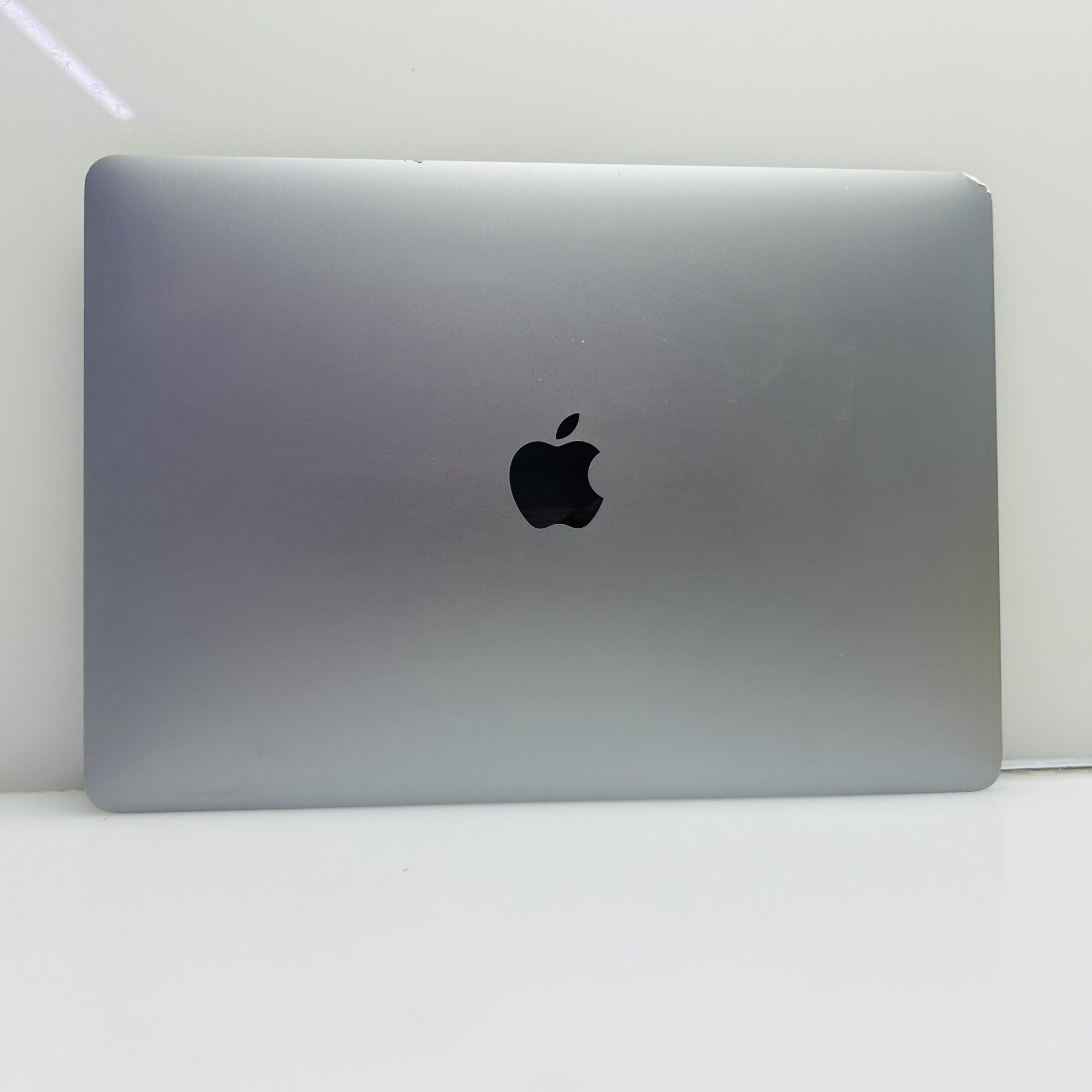 Macbook Pro 13-inch “Core i5″ 2.9GHz (Late 2016) 8GB RAM 512GB SSD Space Gray (Grade B) - Image 2