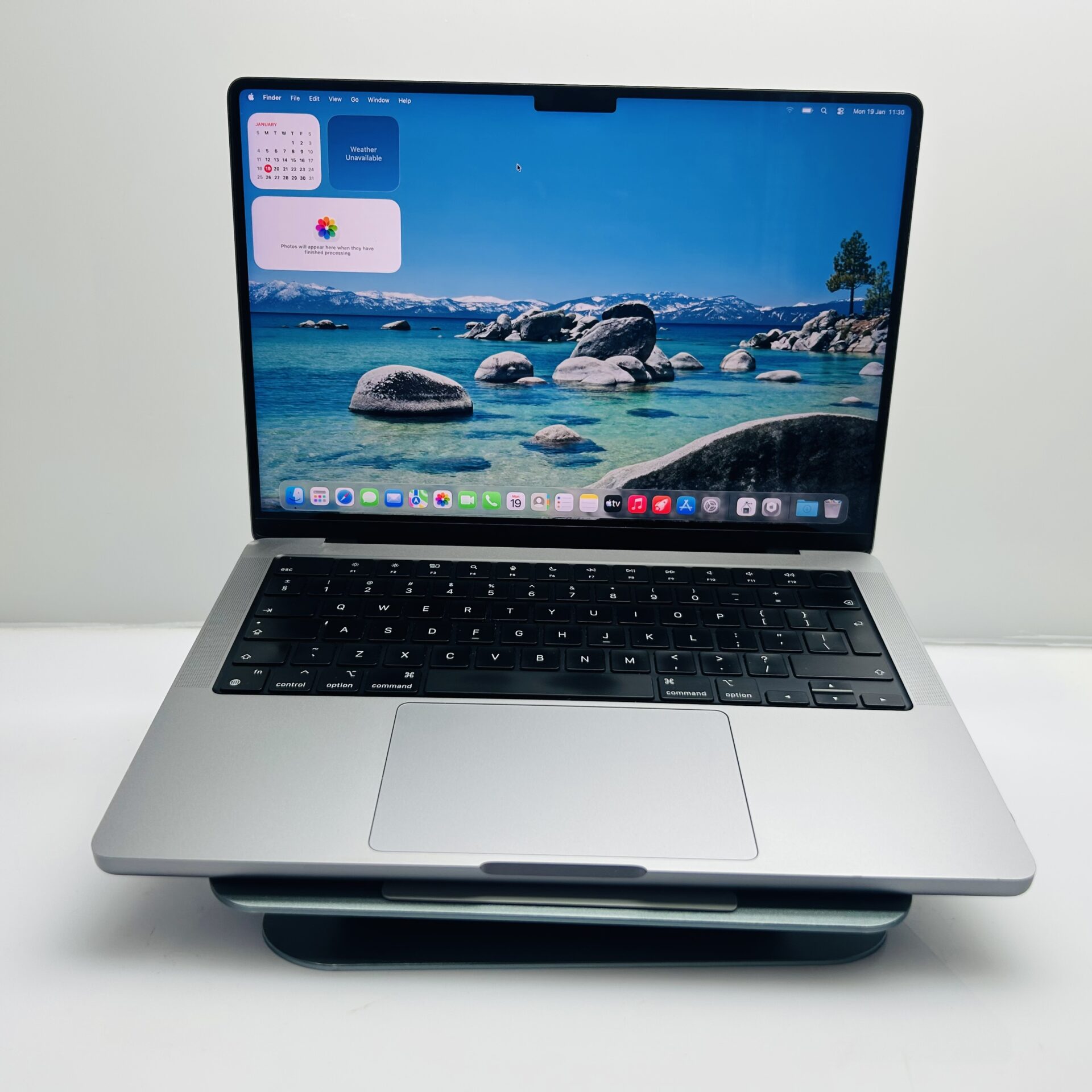 Apple Macbook Pro “M1 Pro” 14-Inch 8 CPU/14 GPU (2021) 16GB RAM 512GB SSD Space Gray – (Grade B) - Image 4