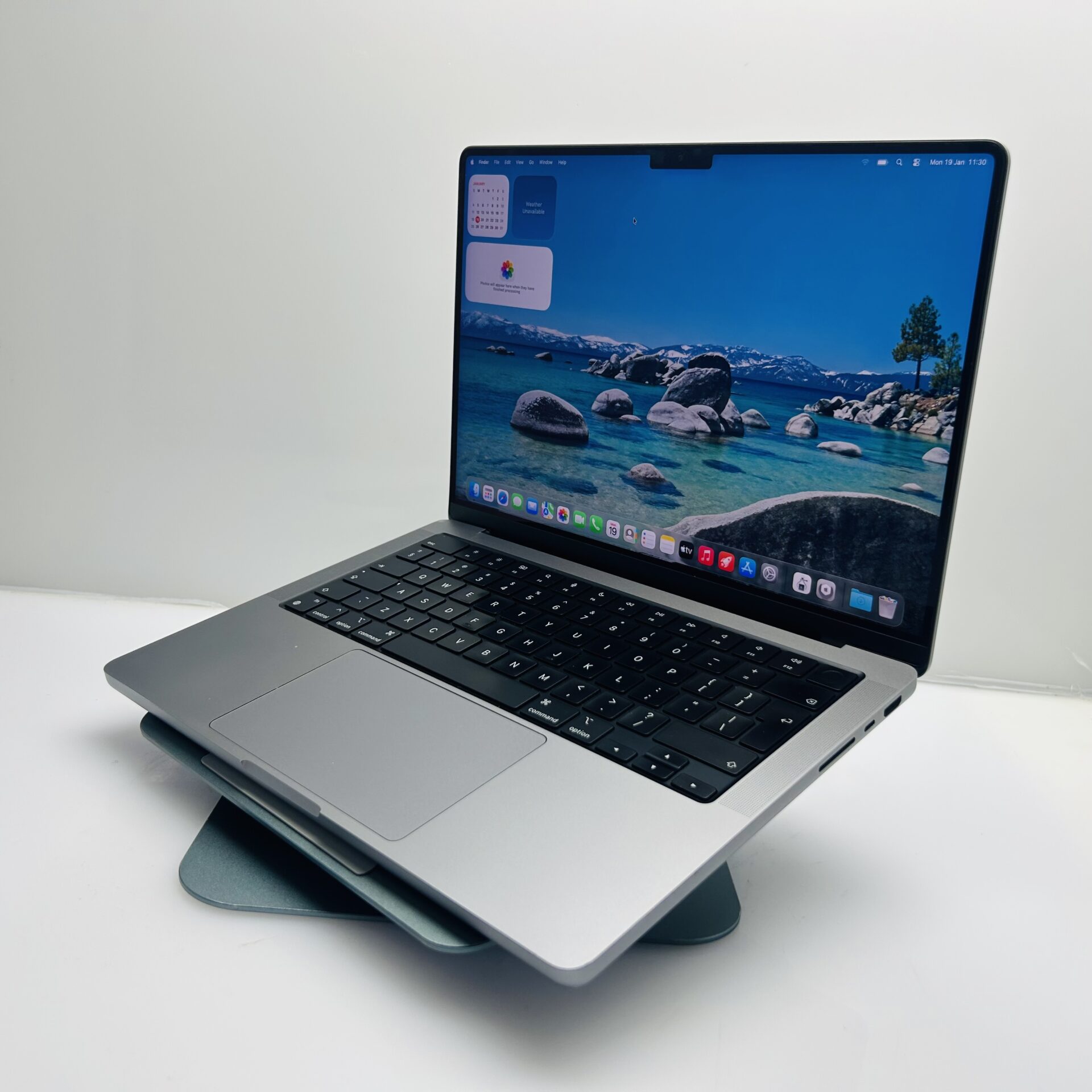 Apple Macbook Pro “M1 Pro” 14-Inch 8 CPU/14 GPU (2021) 16GB RAM 512GB SSD Space Gray – (Grade B) - Image 5