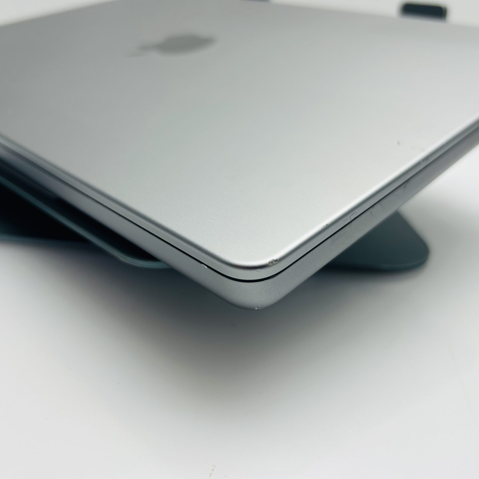 Apple Macbook Pro “M1 Pro” 14-Inch 8 CPU/14 GPU (2021) 16GB RAM 512GB SSD Space Gray – (Grade B) - Image 6