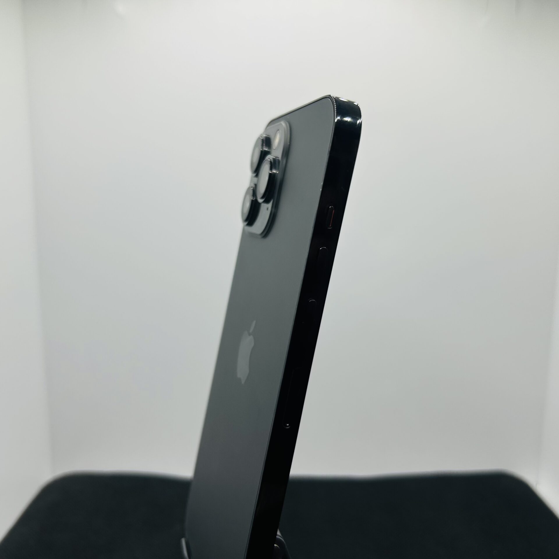 Apple iPhone 12 Pro 256GB Graphite – (Grade B) - Image 9