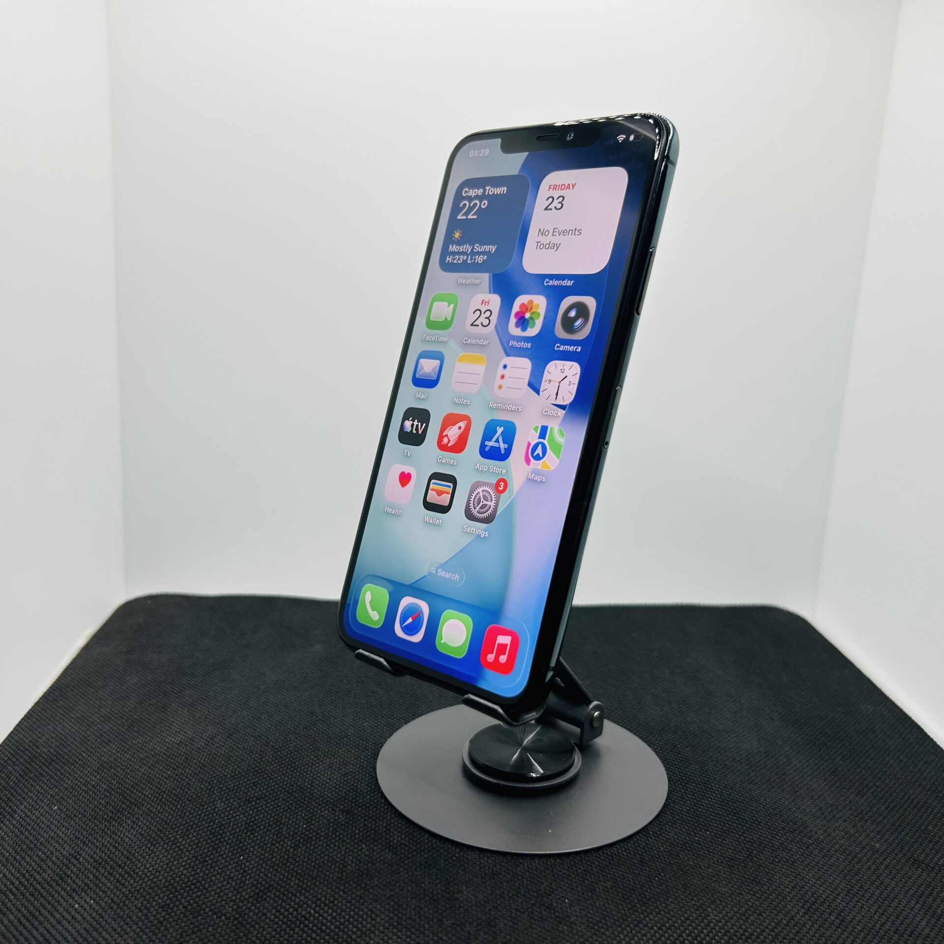 Apple iPhone 11 Pro Max 256GB Midnight Green – (Grade B) - Image 4