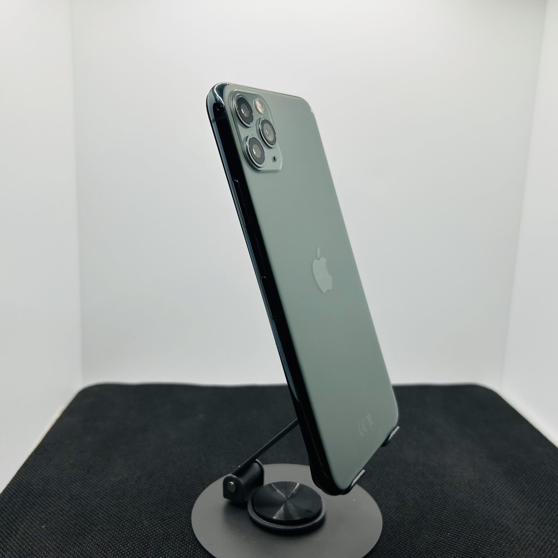 Apple iPhone 11 Pro Max 256GB Midnight Green – (Grade B) - Image 7