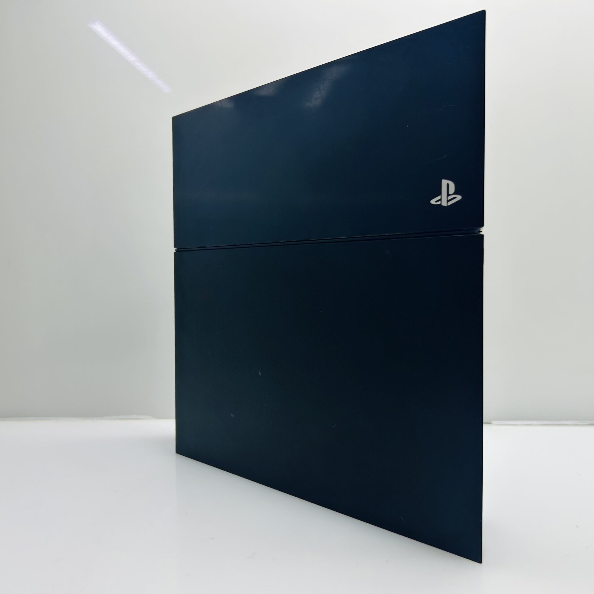 PlayStation 4 Original Black 500GB + 1 Controller + HDMI Cable + Power Cable + 2 Games – (Grade B) - Image 4