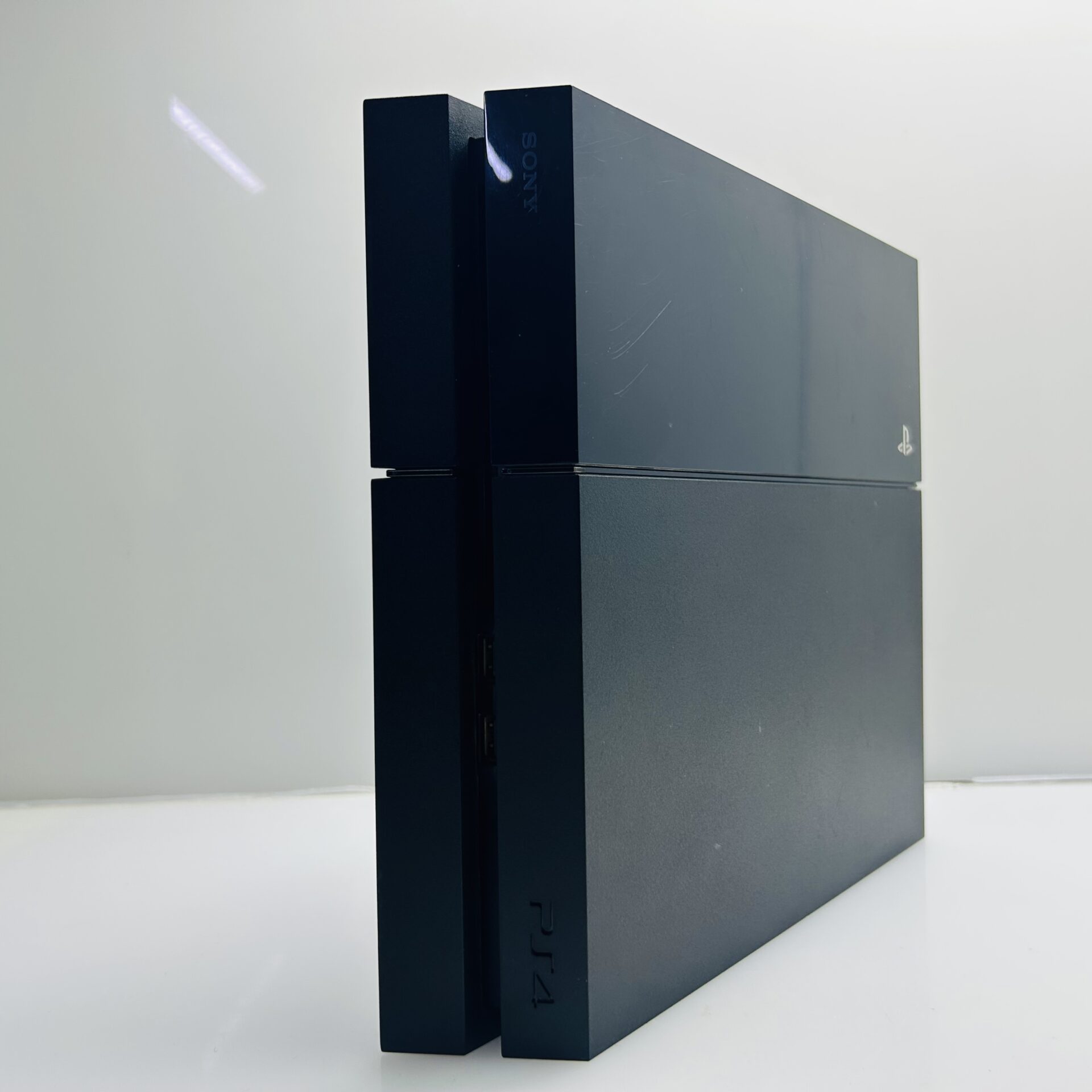 PlayStation 4 Original Black 500GB + 1 Controller + HDMI Cable + Power Cable + 2 Games – (Grade B) - Image 5