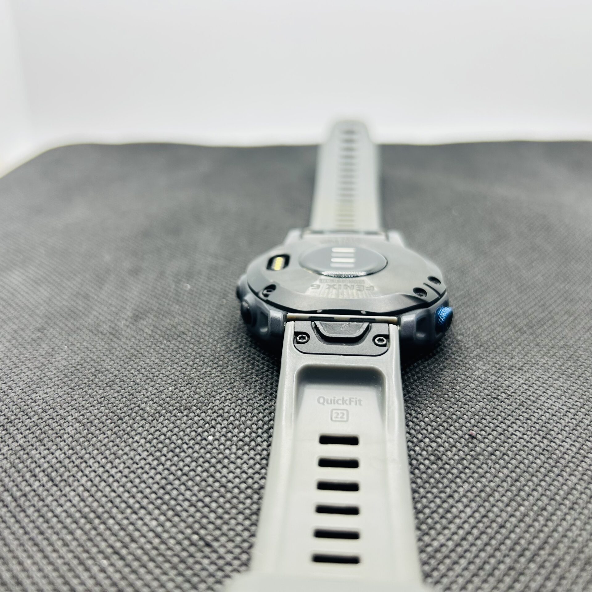 Garmin Fenix 6 Pro (Solar Edition) Black (B Grade) – With Gray Straps - Image 11