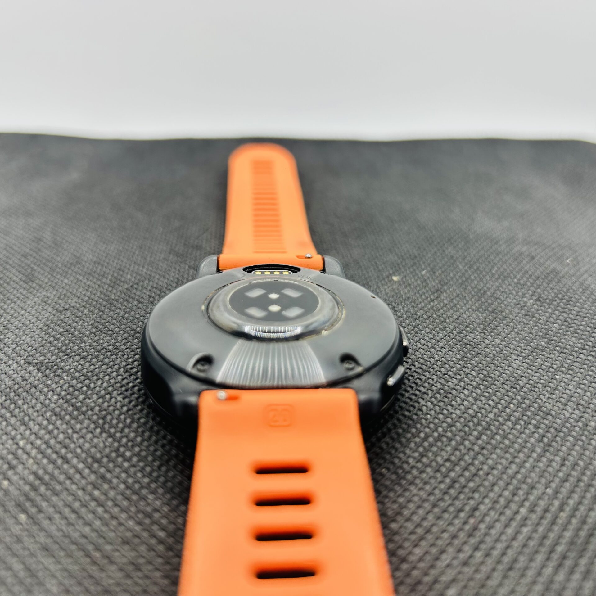 Garmin Venu 2 Plus Black (Grade B) - With Orange Straps - Image 7