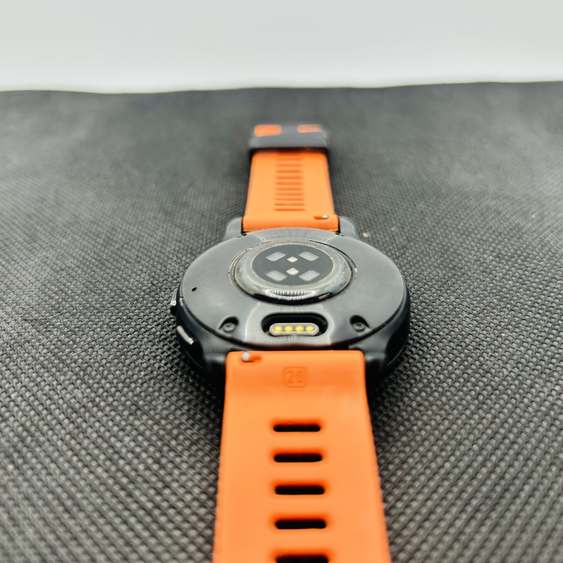 Garmin Venu 2 Plus Black (Grade B) - With Orange Straps - Image 9