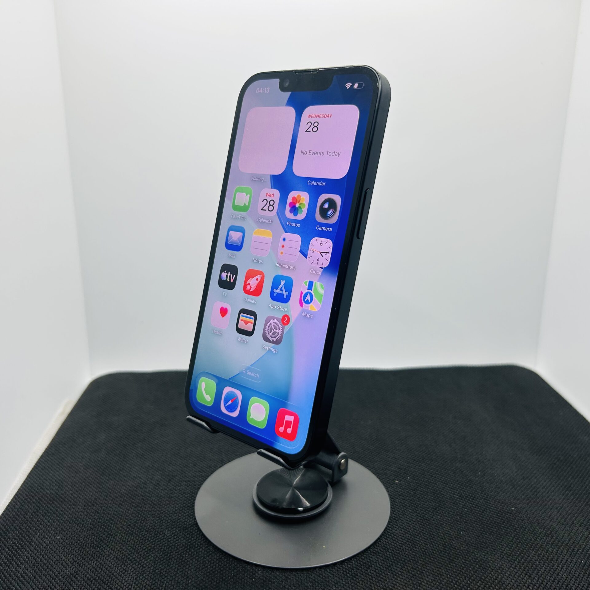 Apple iPhone 16e 128GB E-SIM Only Black – (Grade B) - Image 4