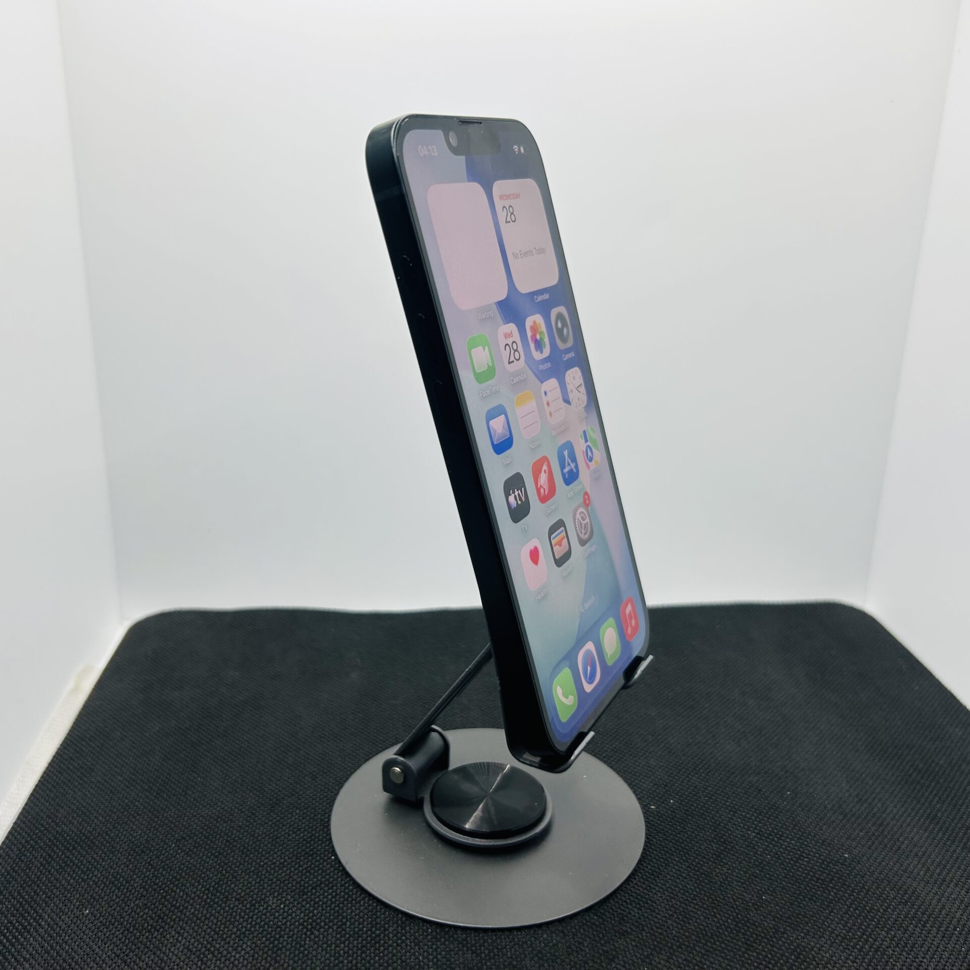 Apple iPhone 16e 128GB E-SIM Only Black – (Grade B) - Image 2