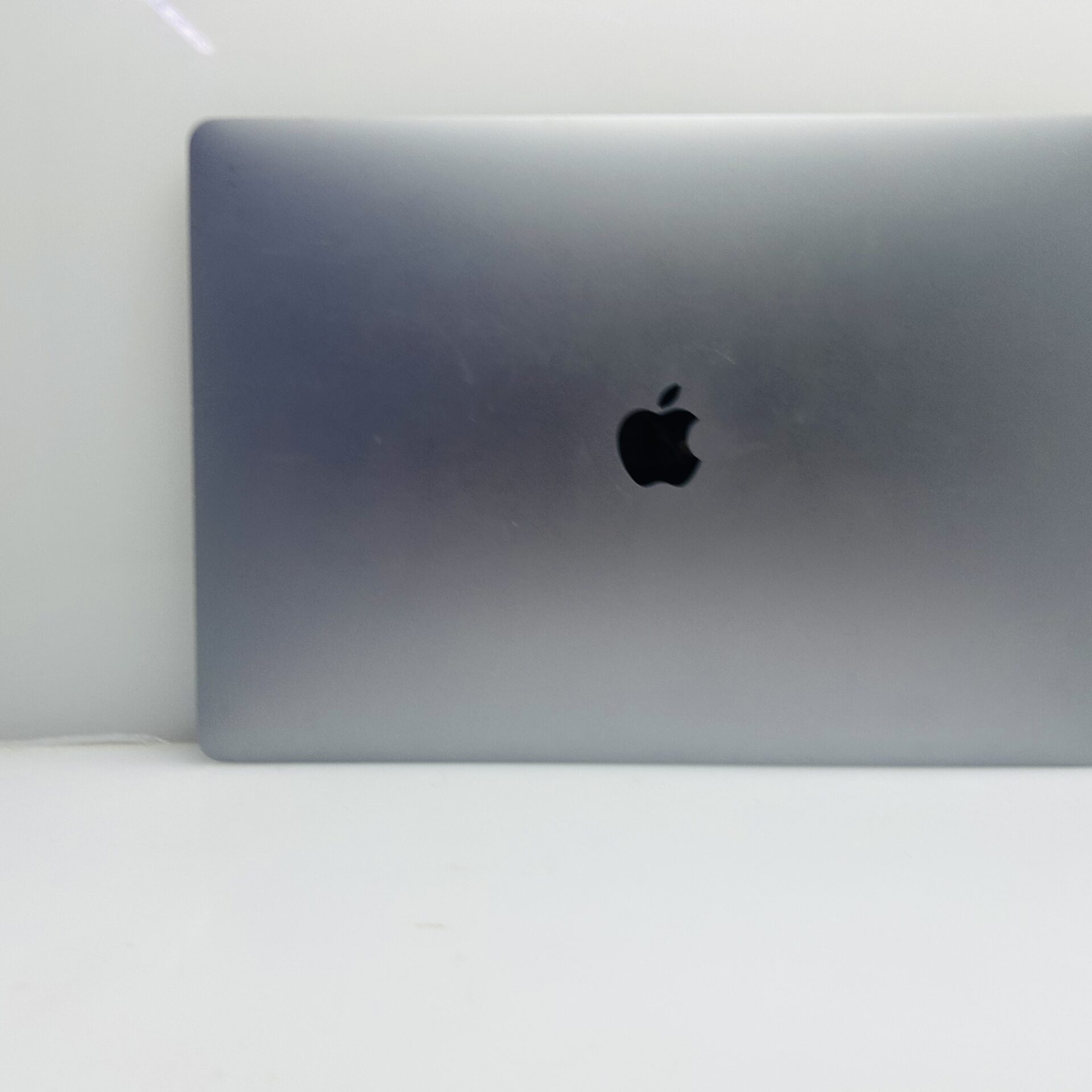 Apple Macbook Pro 16-inch “Core i9” 2.40GHz (TouchBar/2019) 32GB RAM 512GB SSD Space Gray (Grade B) - Image 5