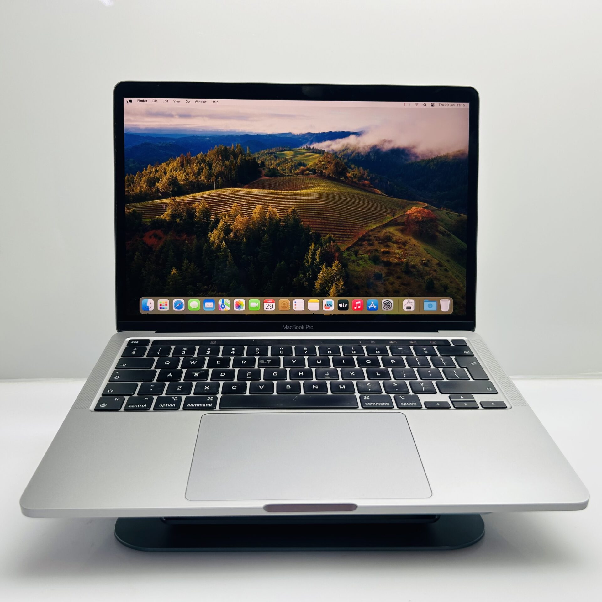 Apple MacBook Pro 13-Inch “M1” 8 CPU/ 8 GPU (2020) 8GB RAM 256GB SSD Space Gray – (Grade B) - Image 4