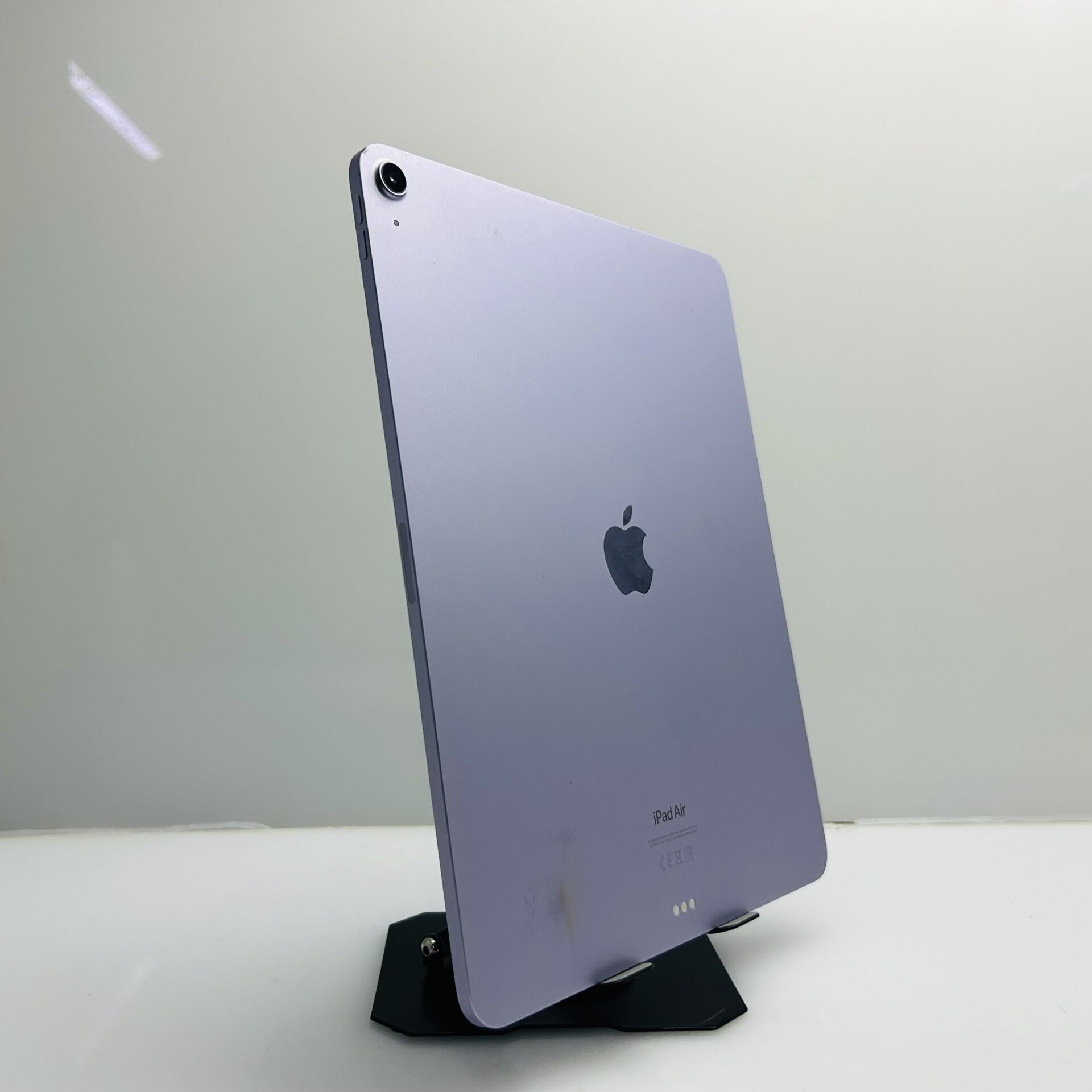 Apple iPad Air 13″ M2 (Wifi Only) 512GB Purple (Grade B) - Minor Bright Spots - Image 7