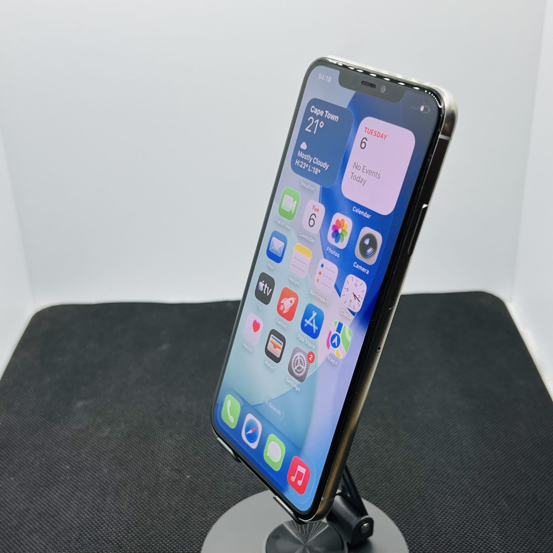 Apple iPhone 11 Pro Max 256GB Silver – (Grade B) - Image 5