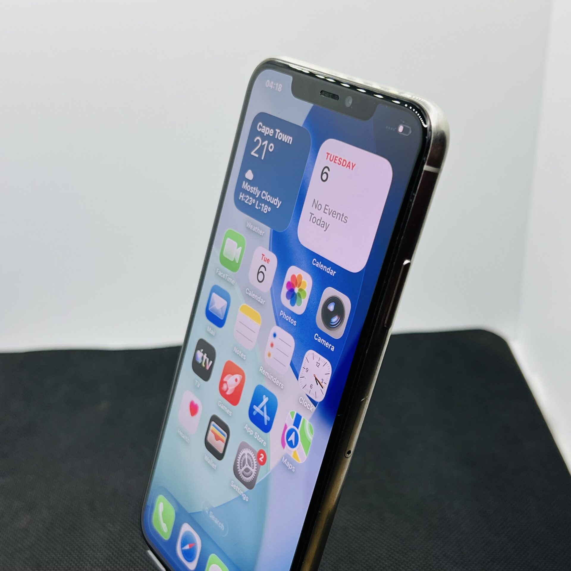 Apple iPhone 11 Pro Max 256GB Silver – (Grade B) - Image 6