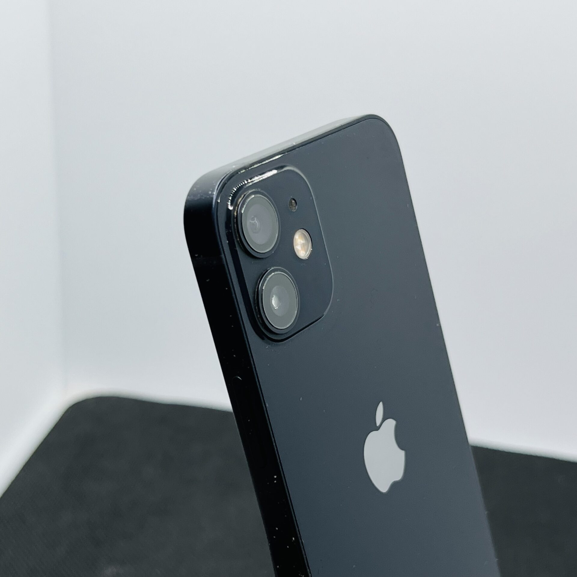 Apple iPhone 12 Mini 64GB Black - (Grade B) - Image 10