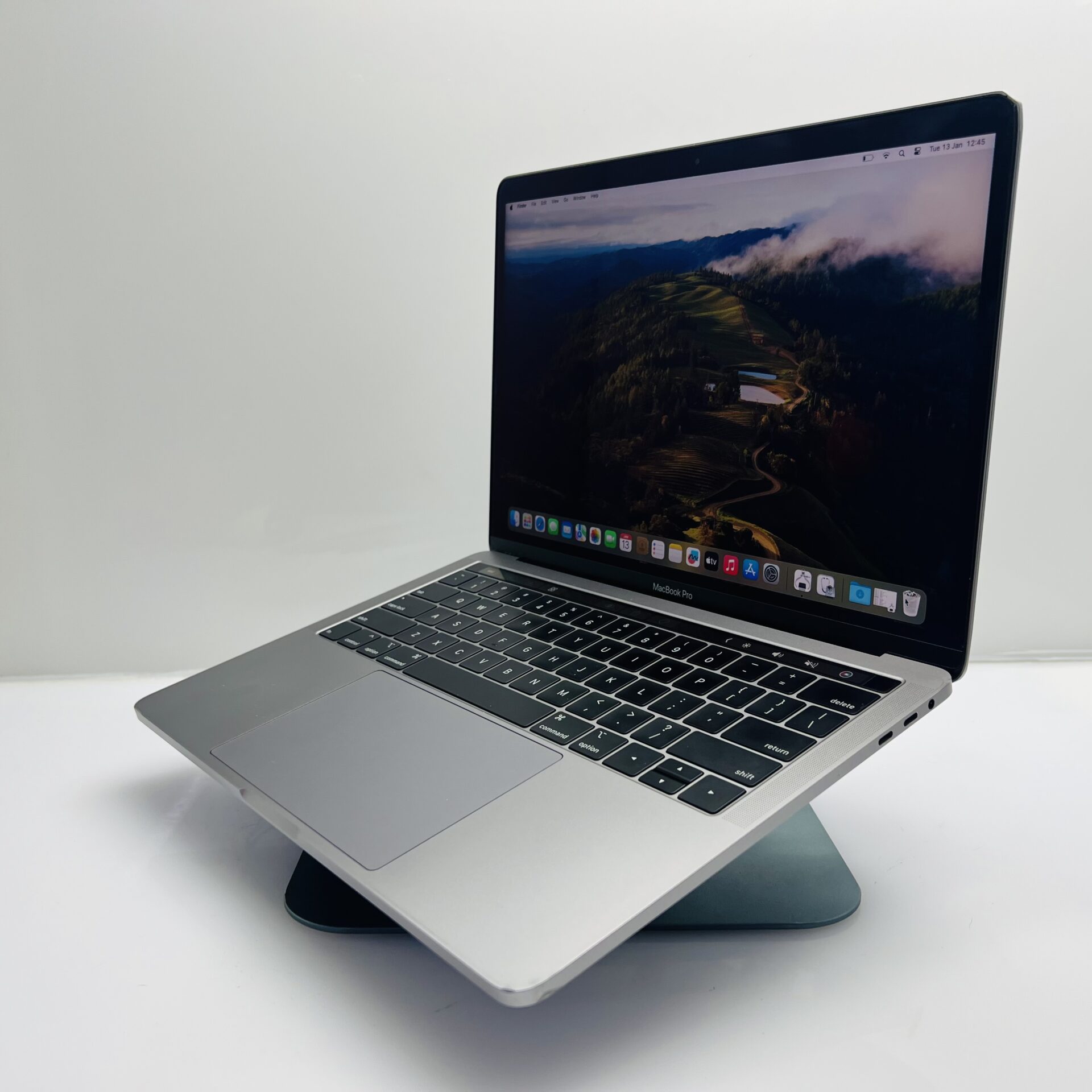 Apple MacBook Pro 13-Inch “Core i5” 2.3GHz (TouchBar/2018) 8GB RAM 256GB SSD Space Gray (Grade B) - Image 5