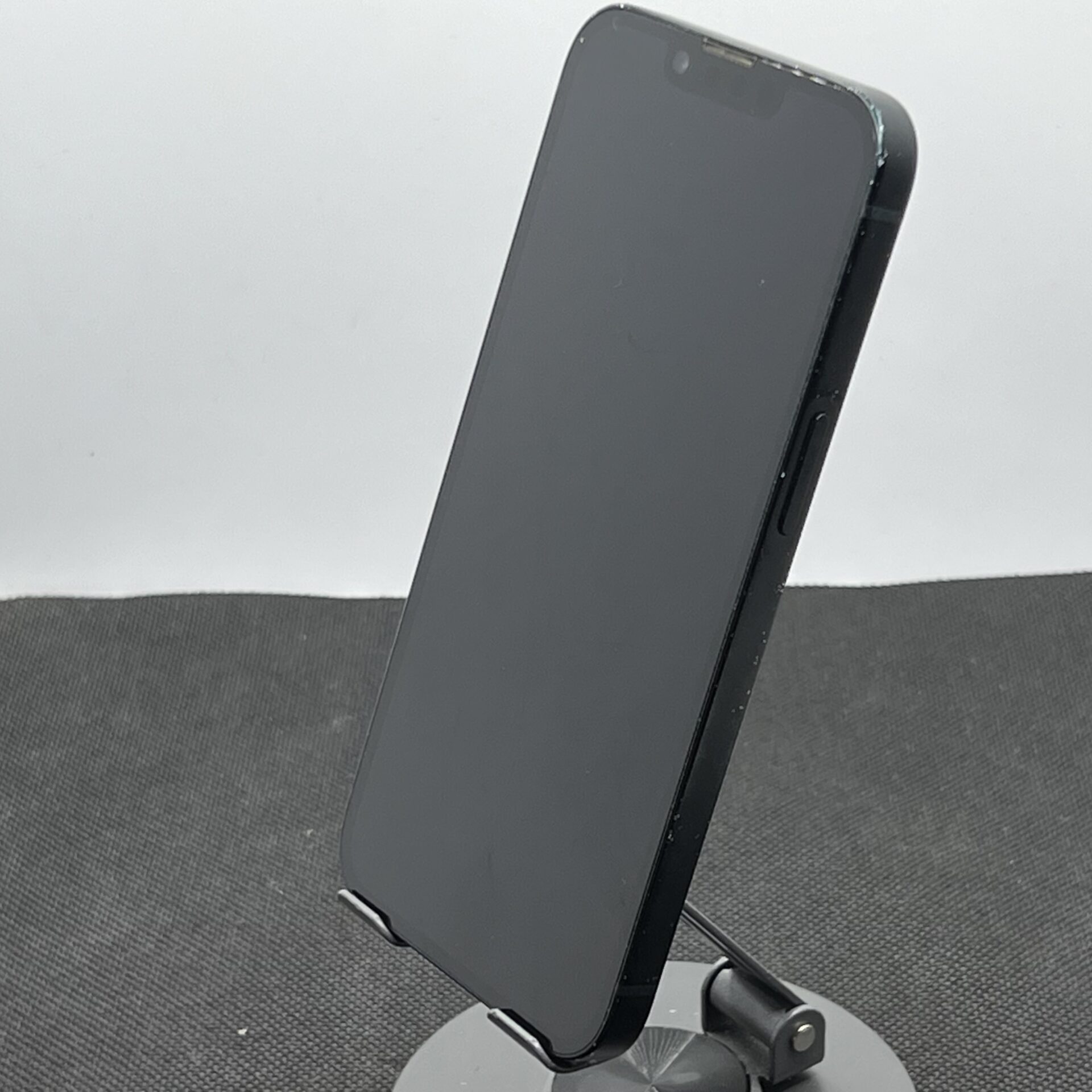 Apple iPhone 14 256GB Midnight – (Grade B) - Image 7