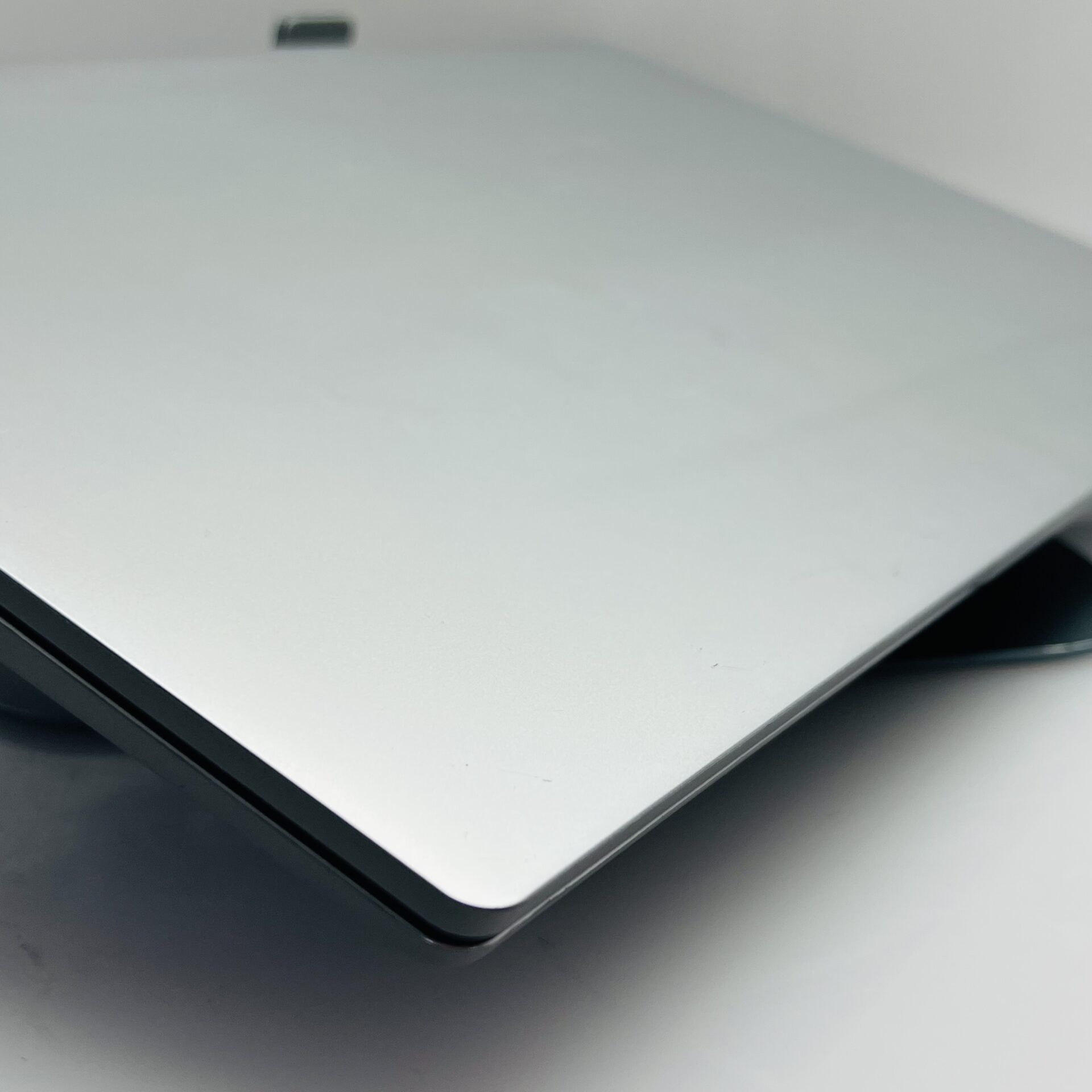 Lenovo Ideapad 1 15AMN7 "Celeron N4020" 1.10GHz 8GB RAM 256GB SSD NVMe Silver (Grade B) - Image 9