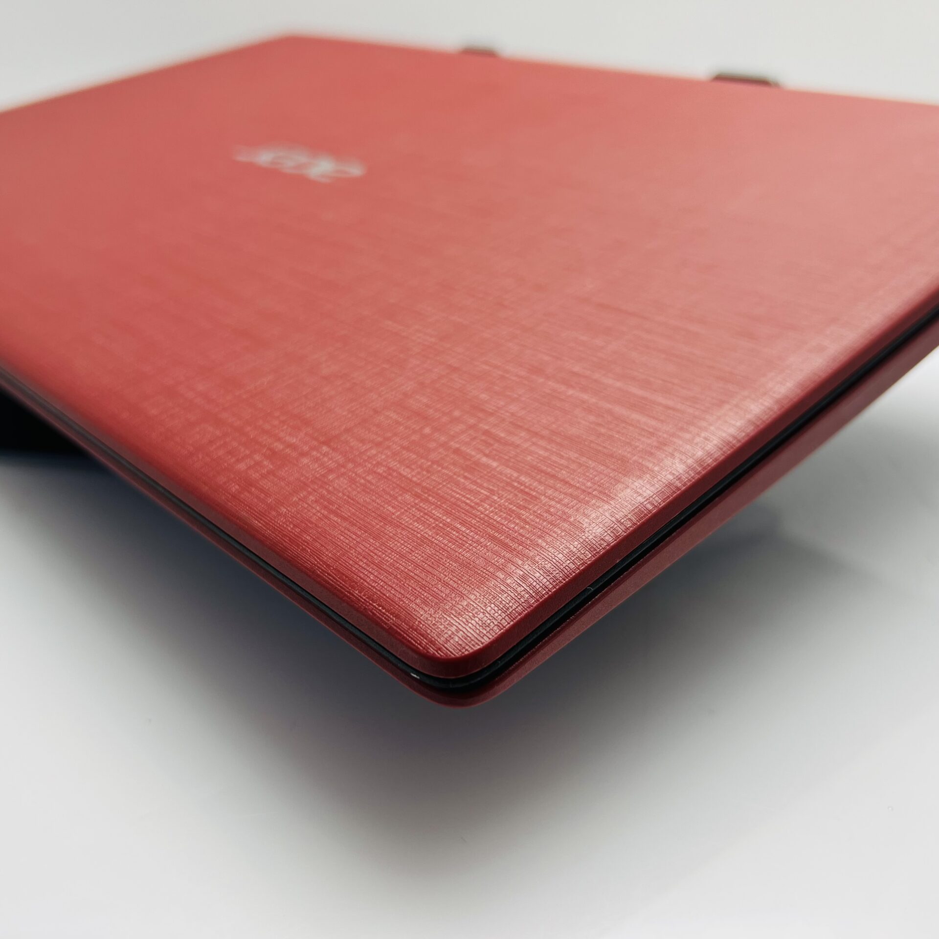 Acer Aspire 3 A315-31 "Celeron N3350" 1.10GHz 8GB RAM 1TB SSD SATA Red (Grade B) - Image 7