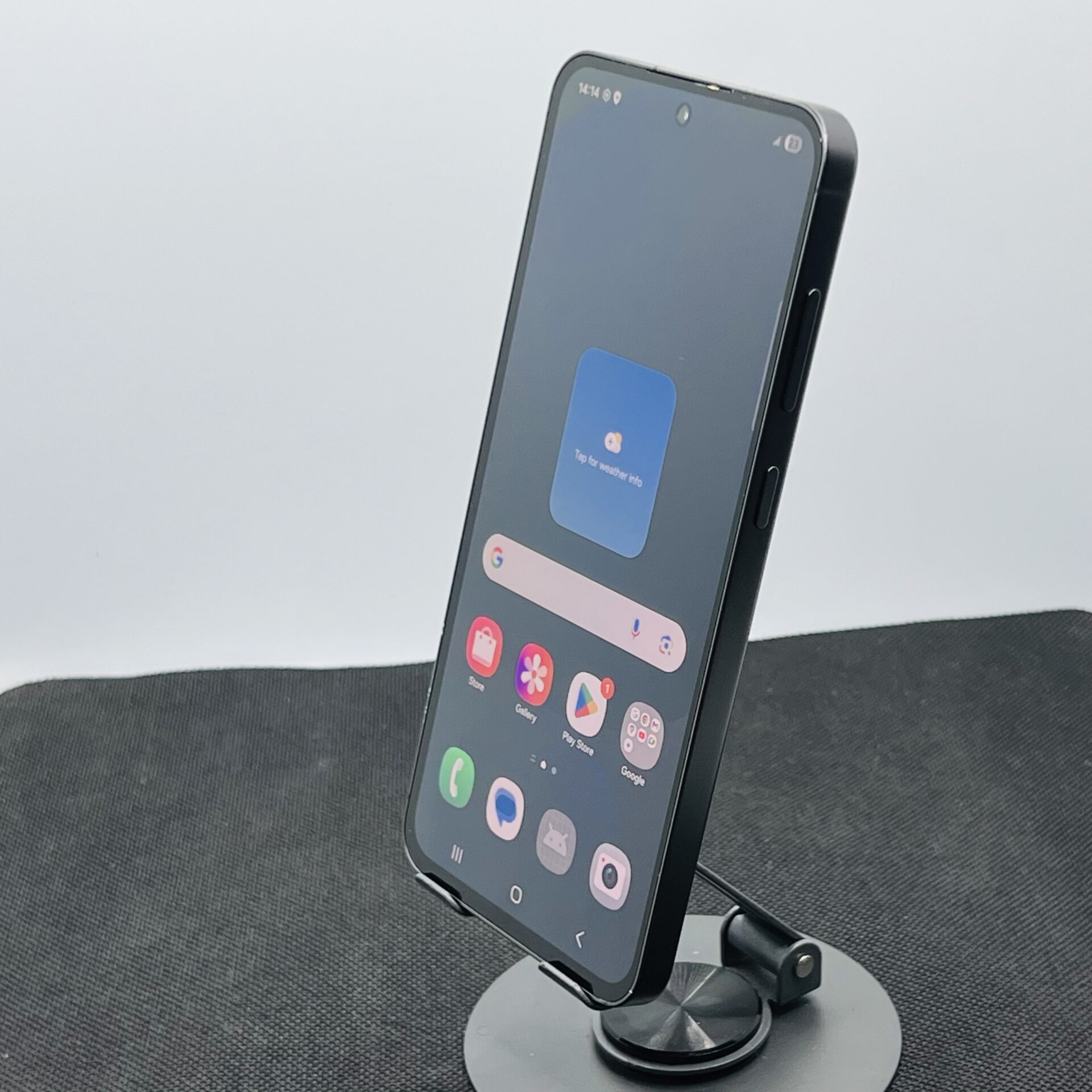 Samsung Galaxy S24 FE 128GB Graphite – (Grade B) - Image 4