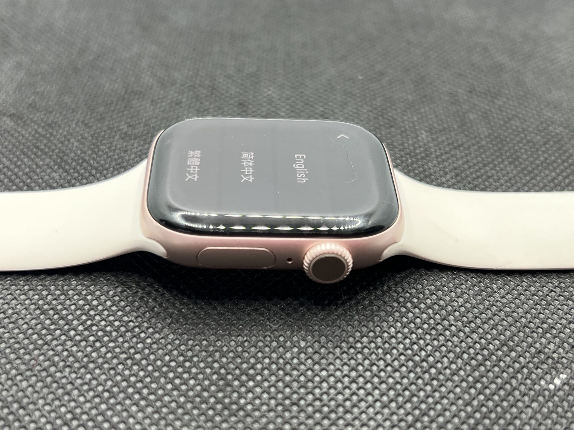 Apple Watch Series 10 42mm GPS Only Rose Gold – (Grade B) - Image 4