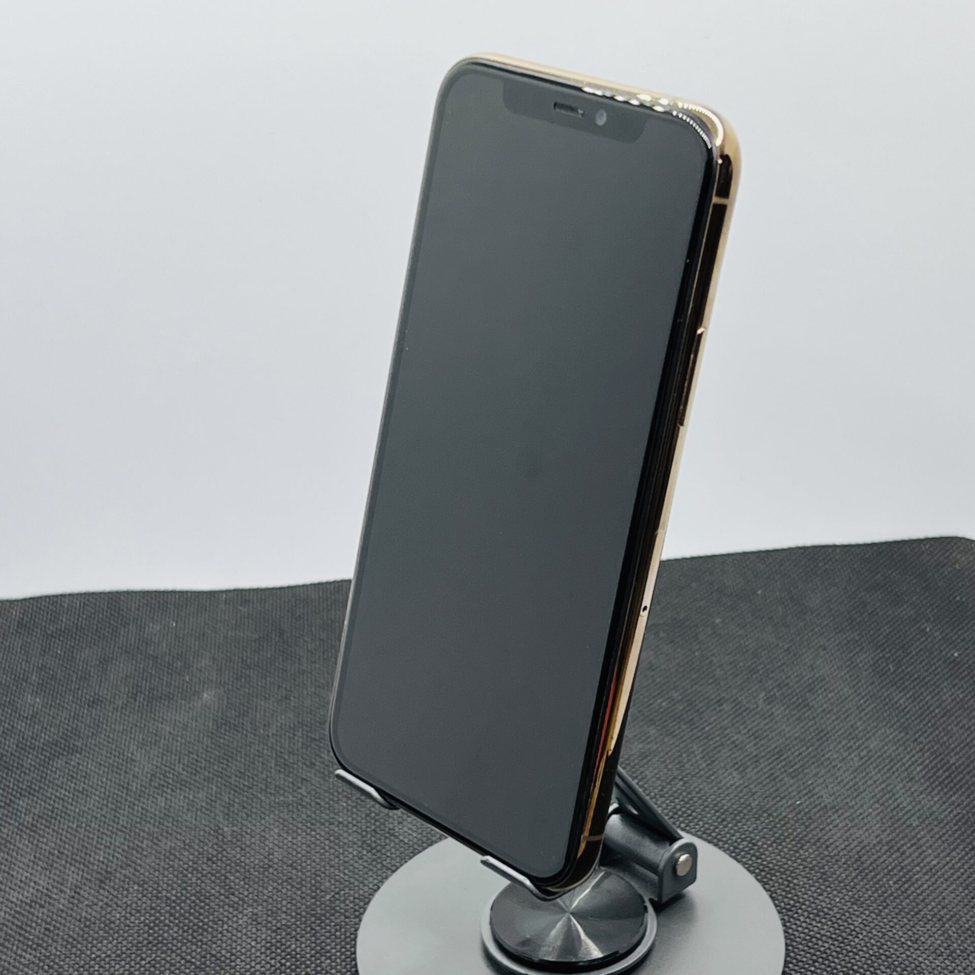 Apple iPhone 11 Pro 64GB Gold – (Grade B) - Image 7