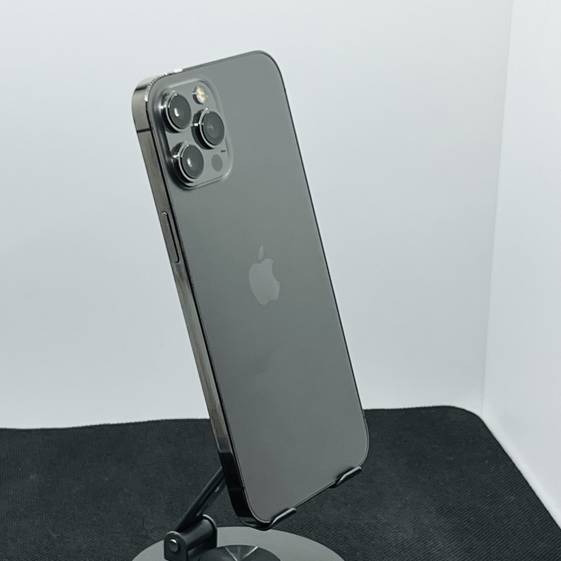 Apple iPhone 12 Pro Max 128GB Graphite - (Grade B) - Image 10