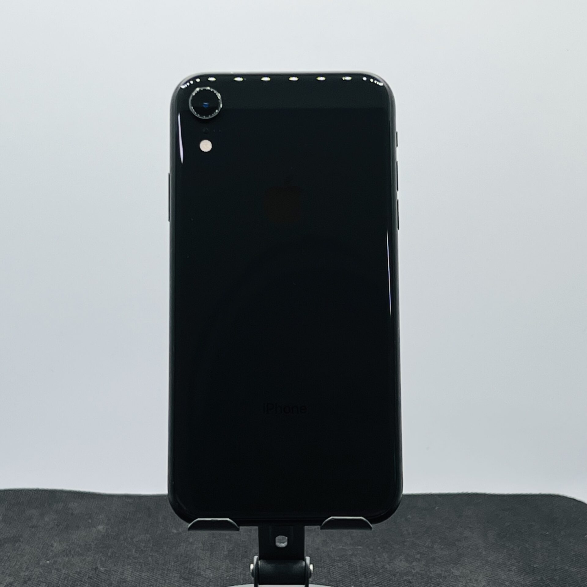 Apple iPhone XR Black 128GB – (Grade B) - Image 10