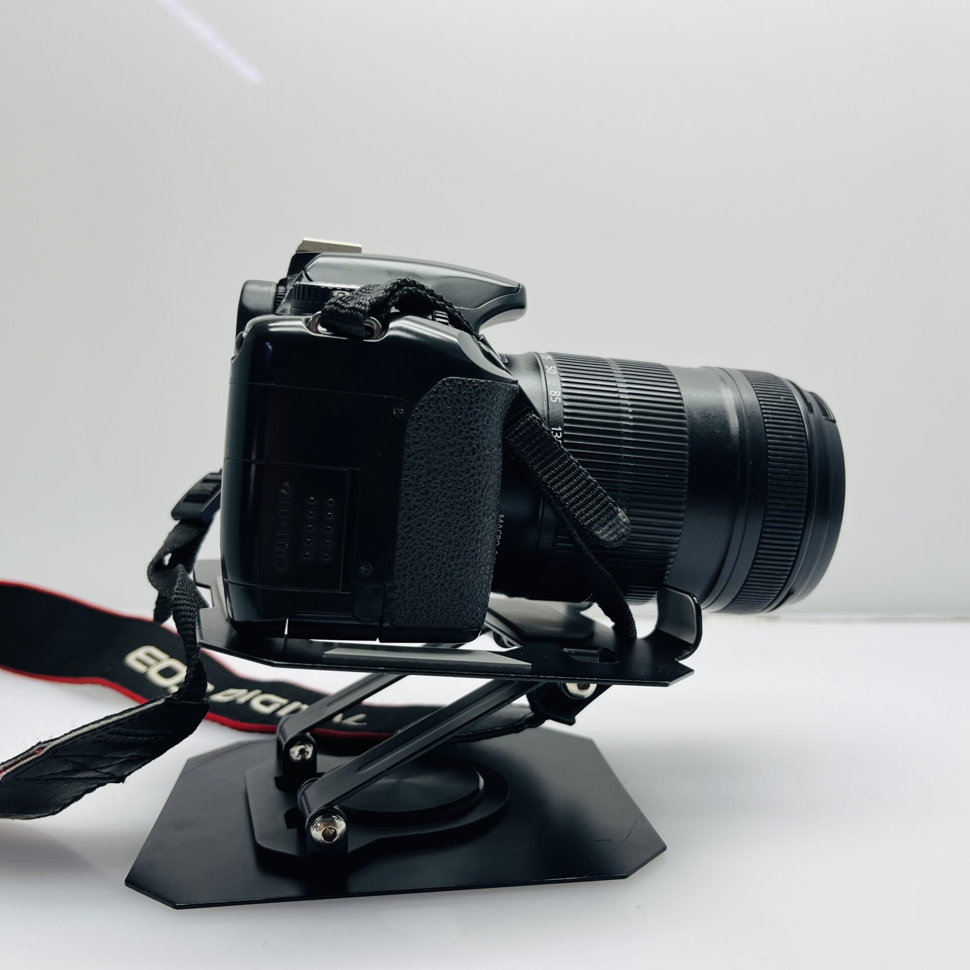 Canon Canon DS126181 Black + Canon Zoom Lens EFS 10-22mm (Ultrasonic) Combo Deal (Grade B) – SD Card Not Included - Image 5