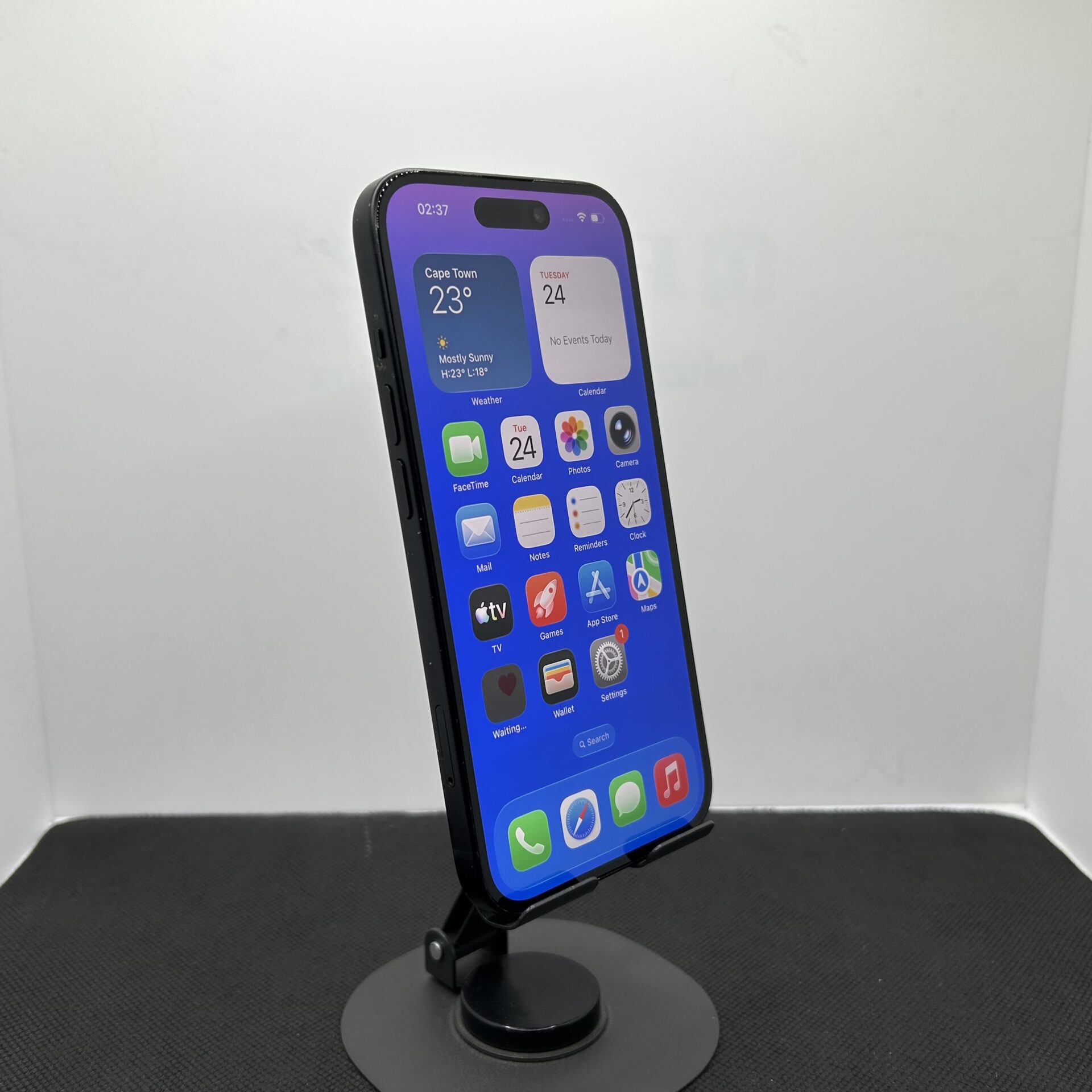 Apple iPhone 15 128GB Black - (Grade B) - Image 4